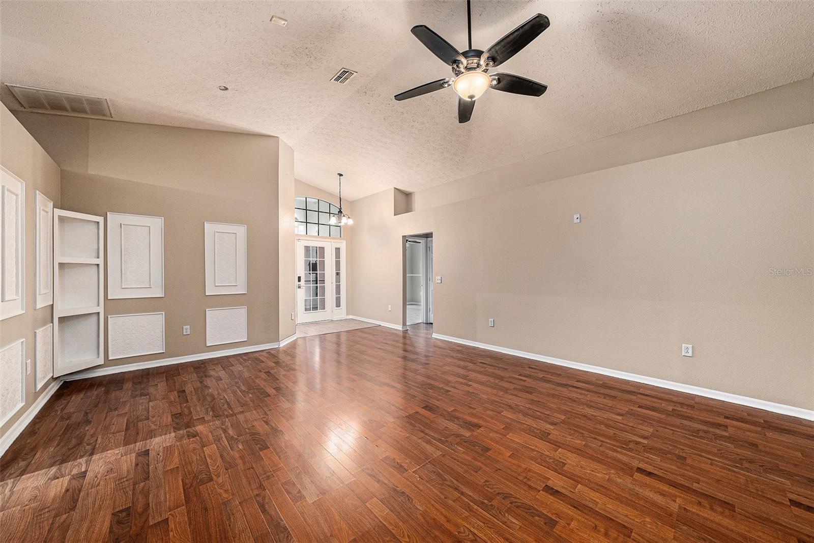 Image 5 of 25 For 7911 Floradora Drive