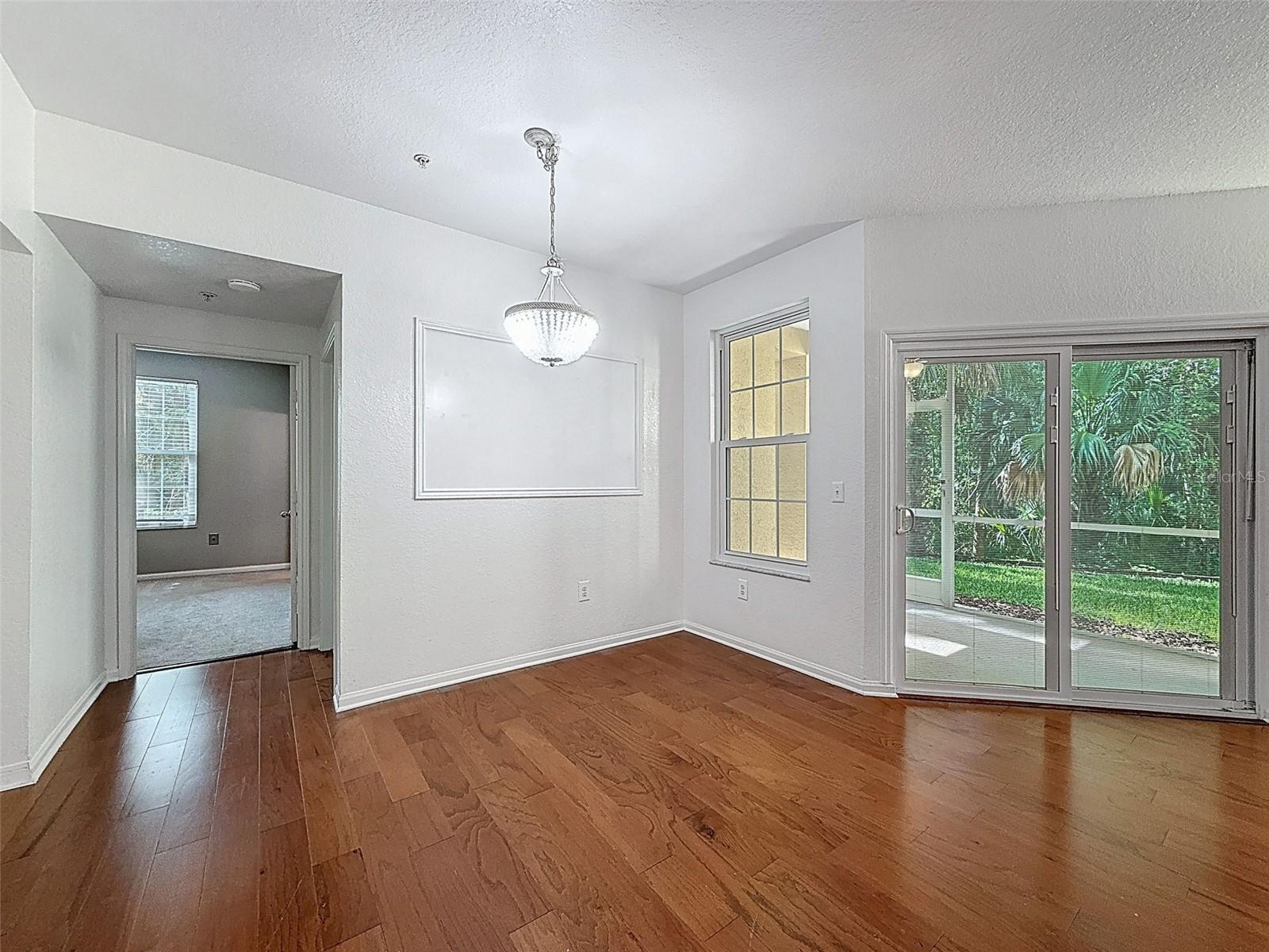 Listing photo id 15 for 5125 Palm Springs Boulevard 3108