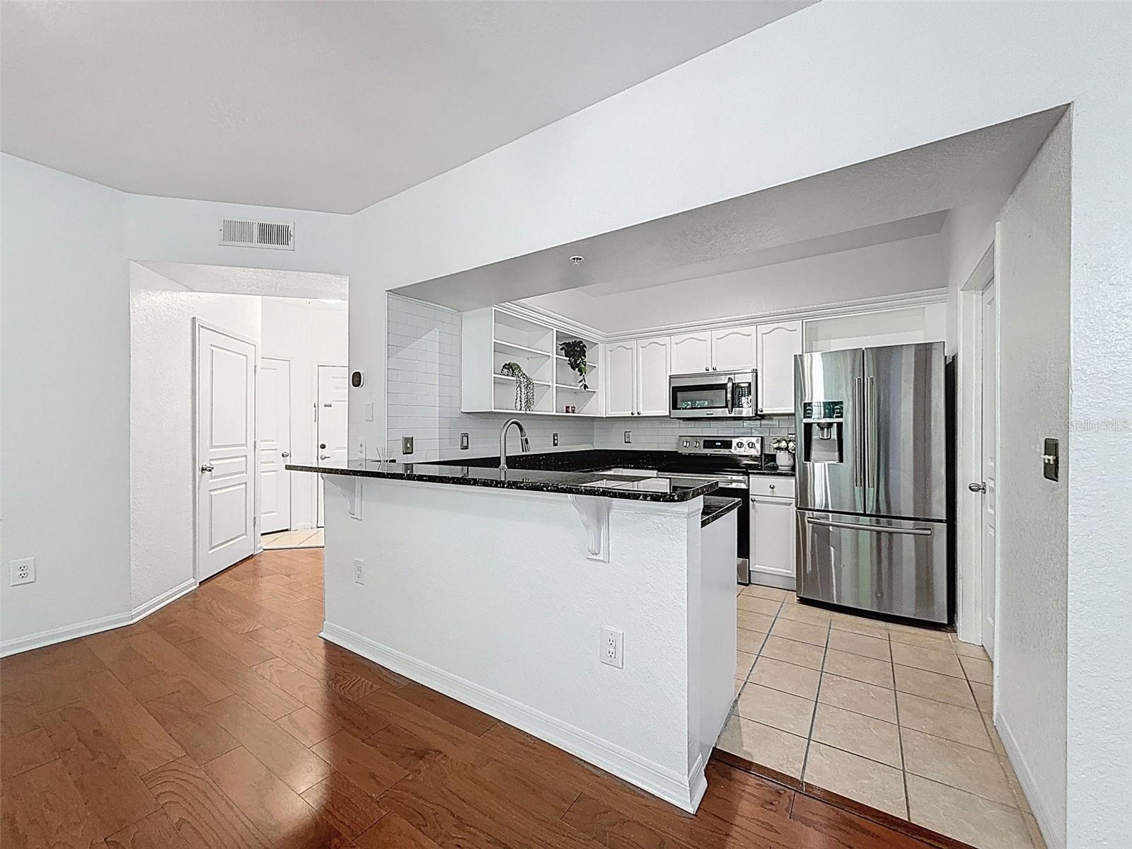 Listing photo id 16 for 5125 Palm Springs Boulevard 3108