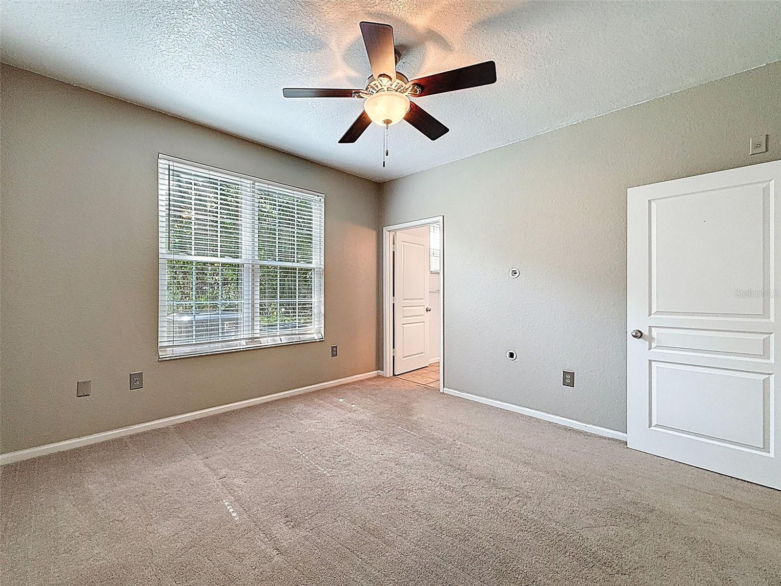 Listing photo id 33 for 5125 Palm Springs Boulevard 3108