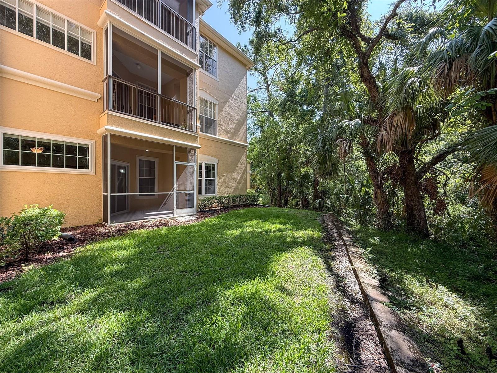 Listing photo id 52 for 5125 Palm Springs Boulevard 3108