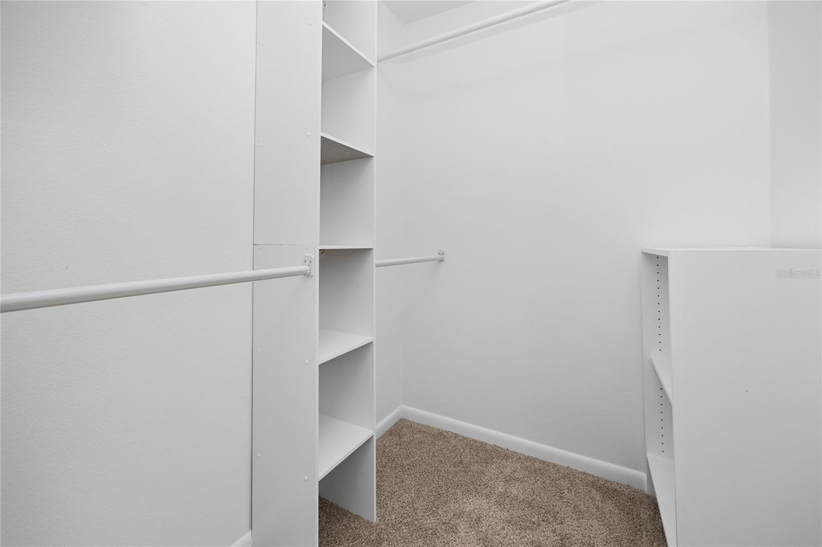 Image 30 of 62 For 944 San Carlos Court Ne