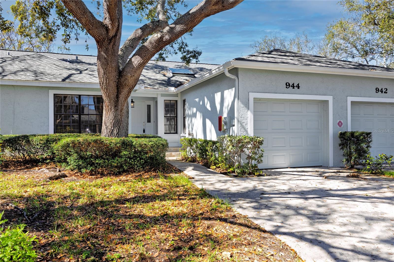 Image 7 of 62 For 944 San Carlos Court Ne