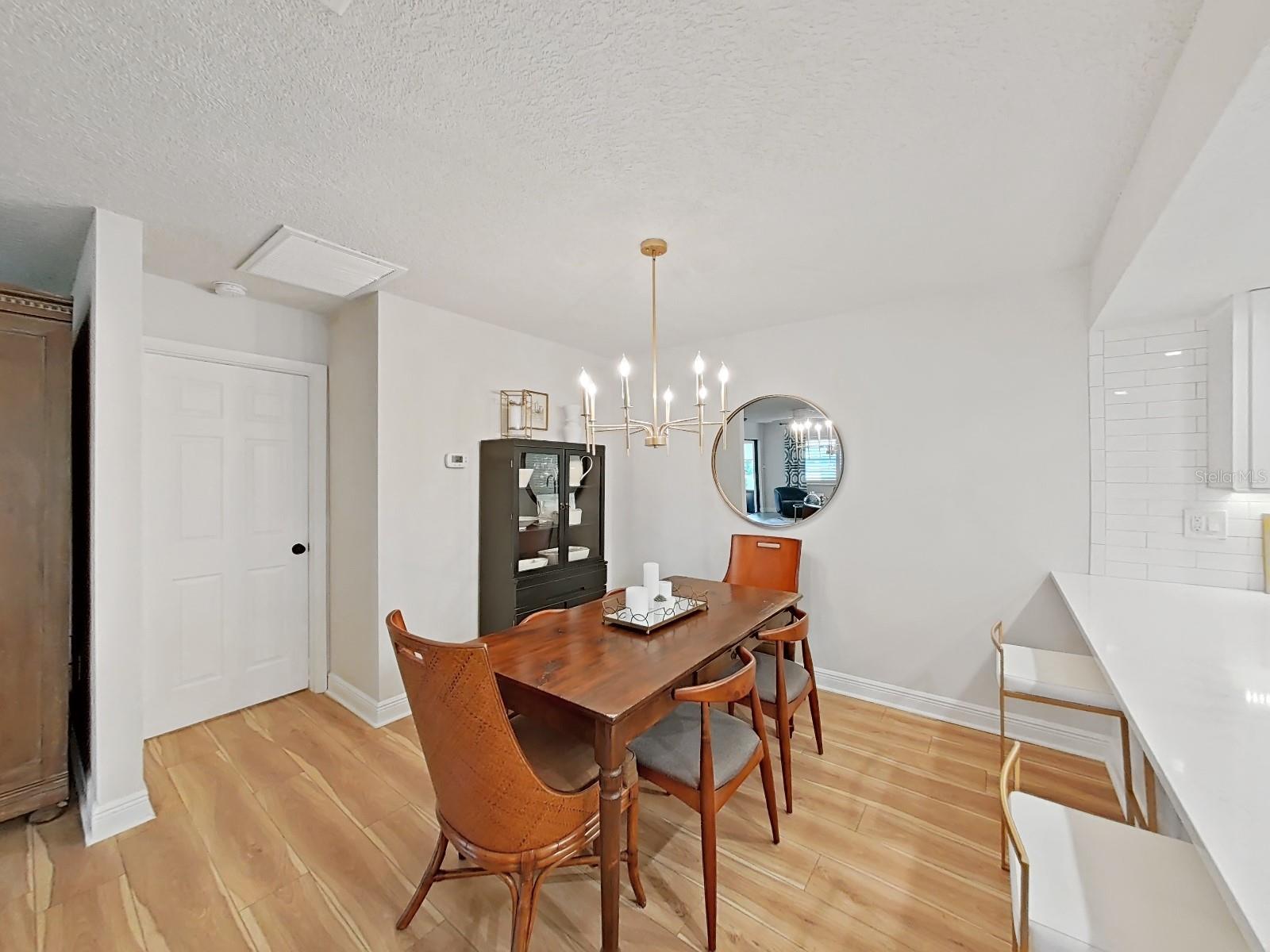 Image 13 of 65 For 3504 Wedge Way