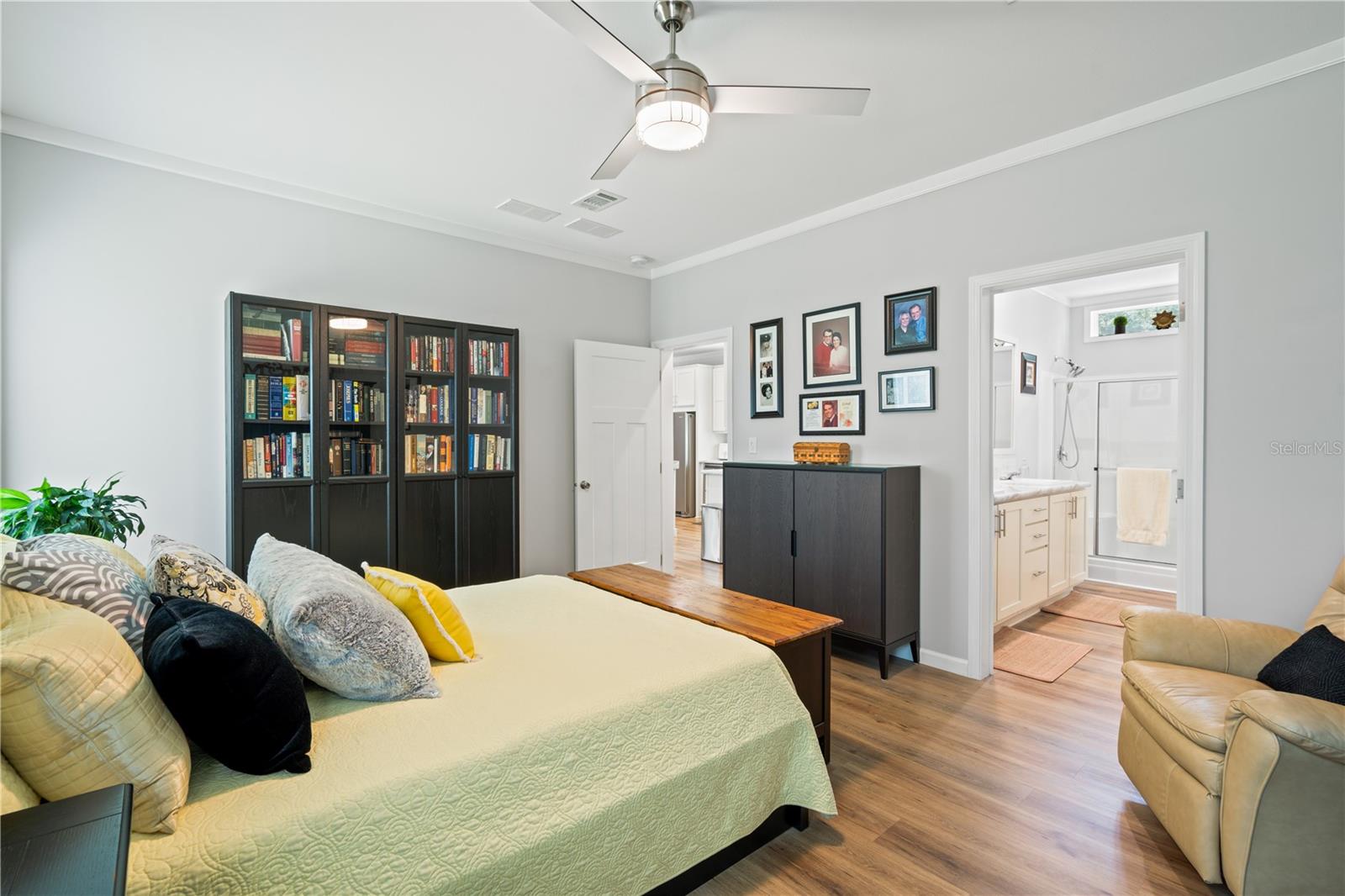Image 13 of 22 For 7039 Straight Avenue