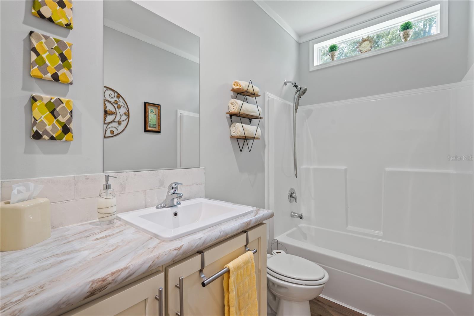Image 18 of 22 For 7039 Straight Avenue