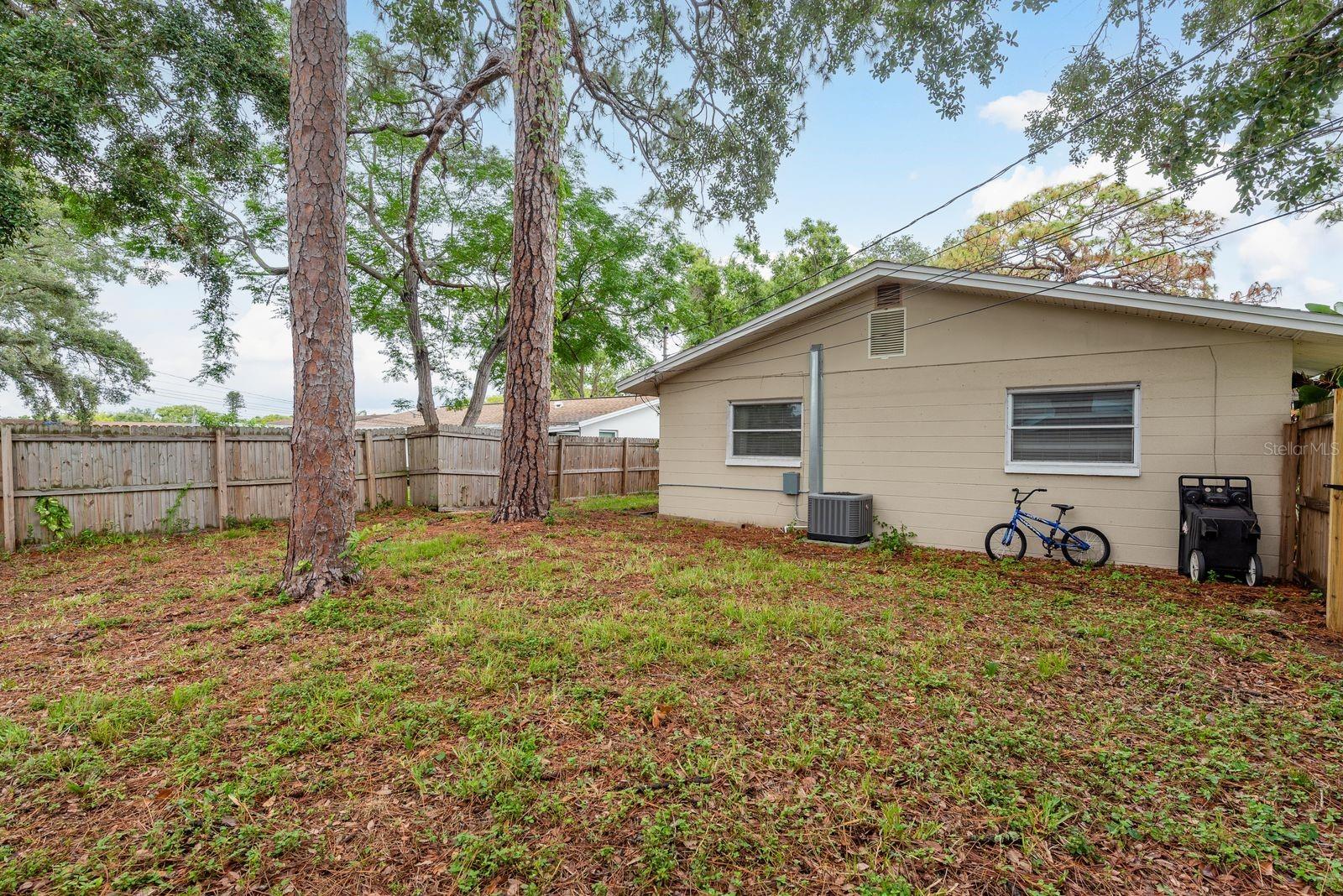 Image 25 of 27 For 10623 103rd Street