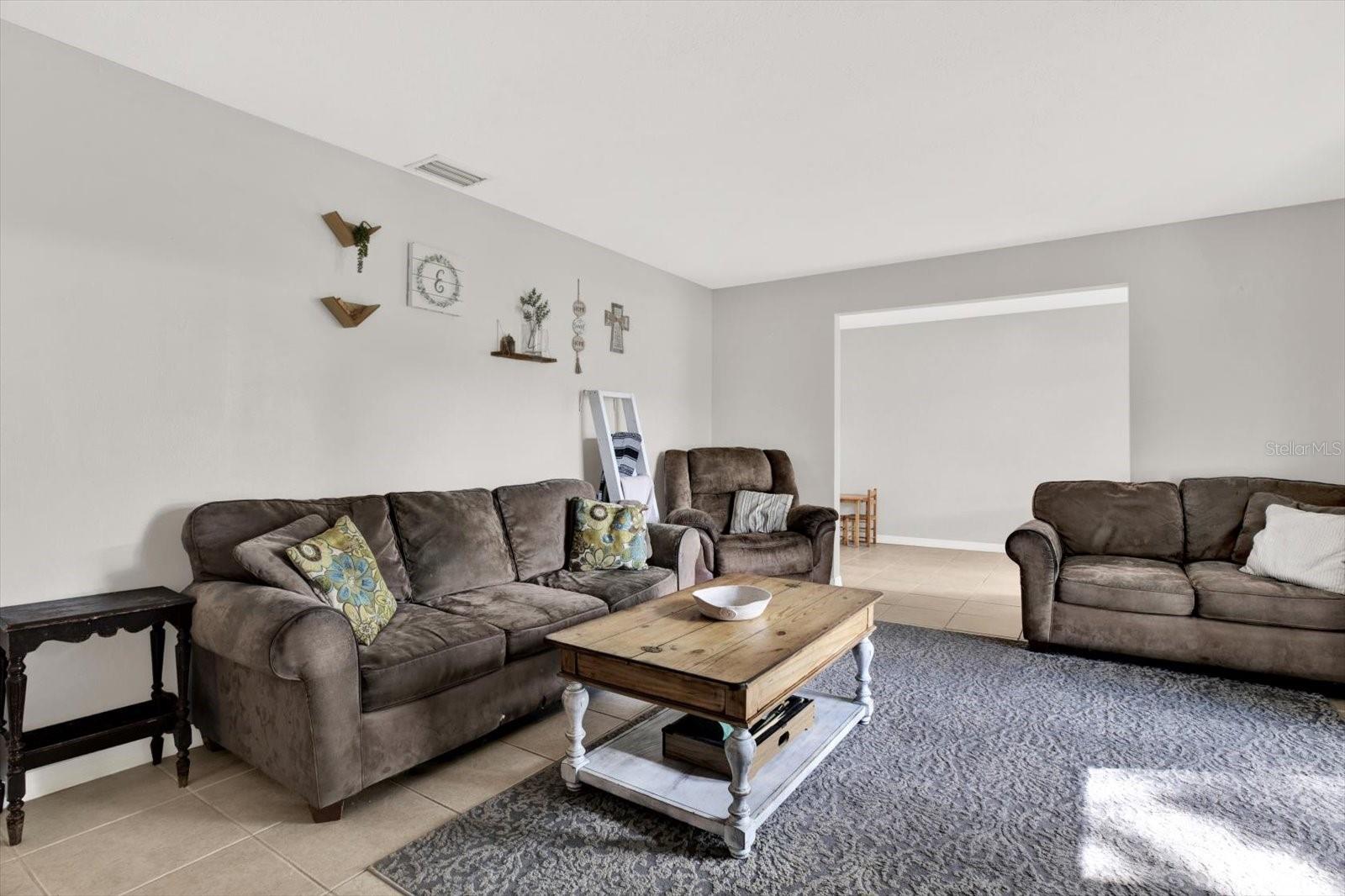 Image 3 of 36 For 3615 Greatwood Court