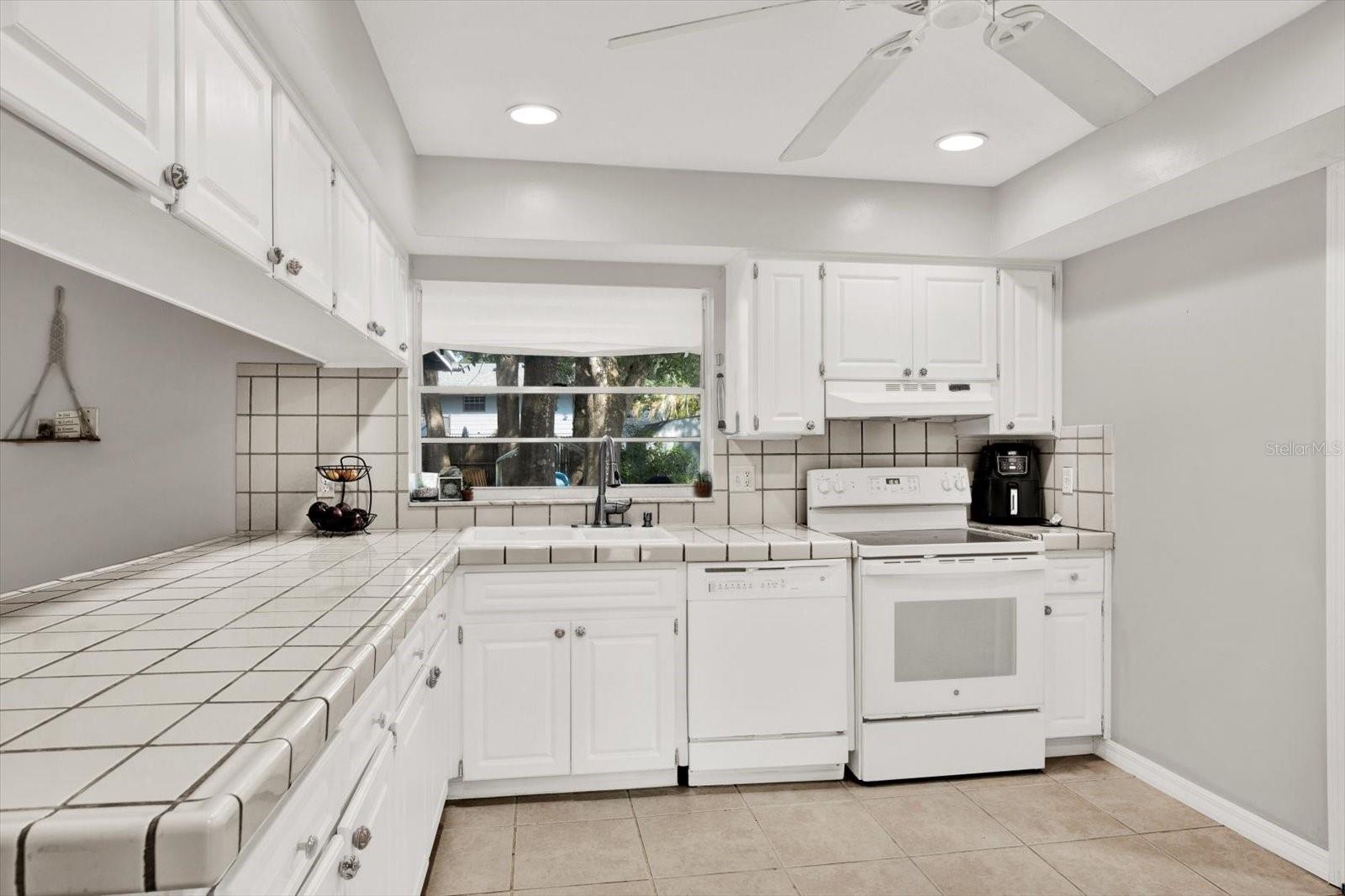 Image 7 of 36 For 3615 Greatwood Court