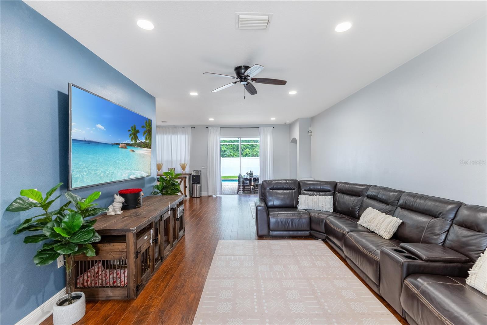 Image 7 of 46 For 4531 River Overlook Drive