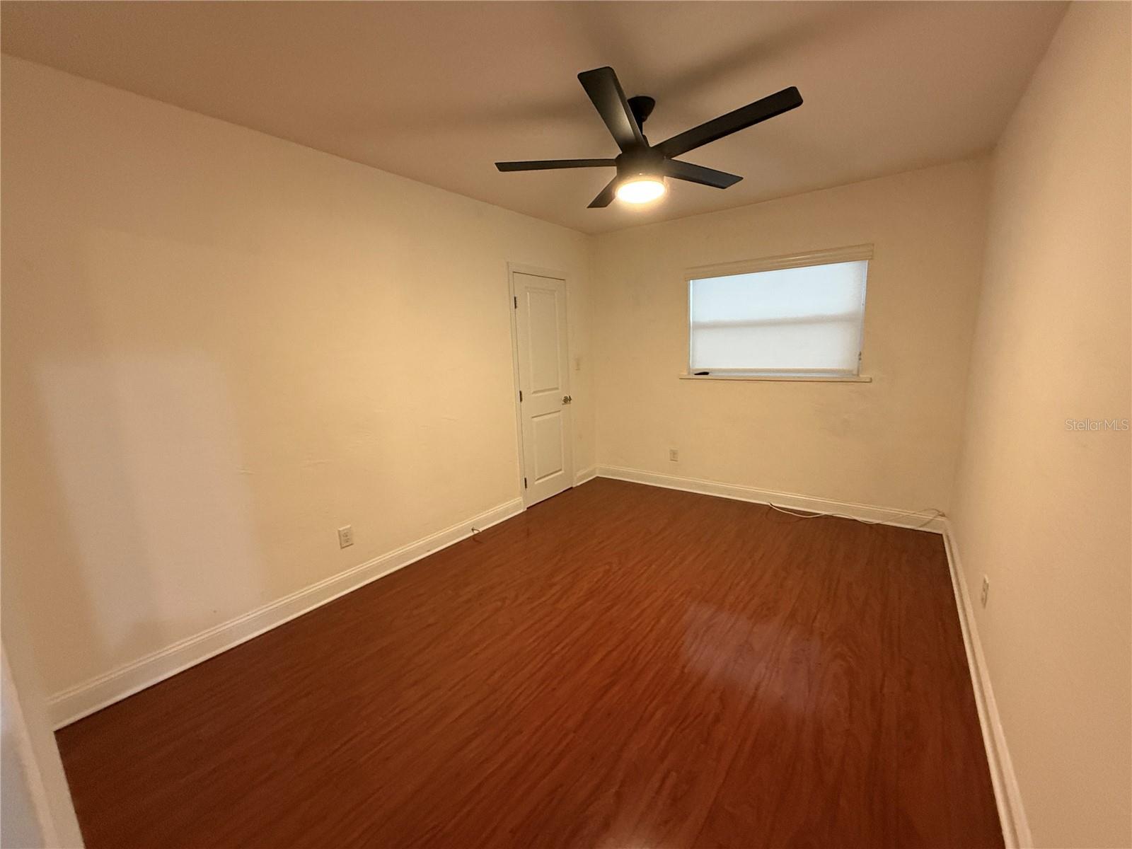 Image 13 of 25 For 1048 40th Avenue Ne