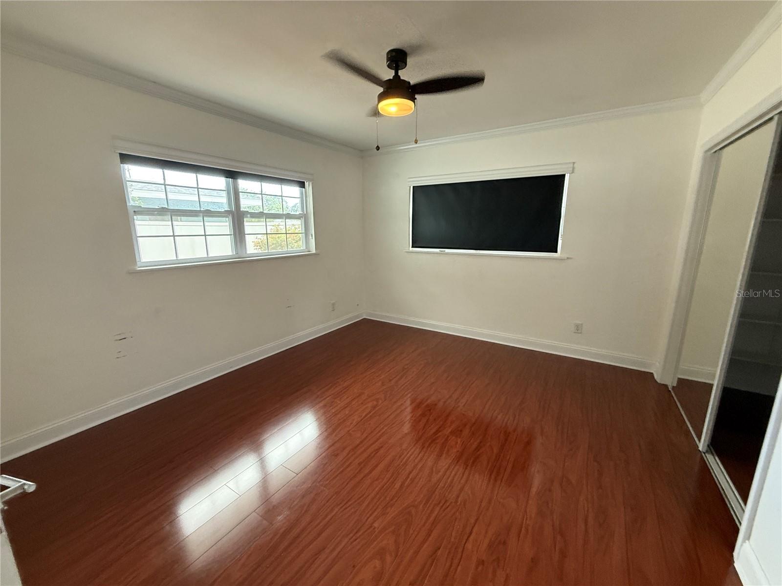 Image 18 of 25 For 1048 40th Avenue Ne
