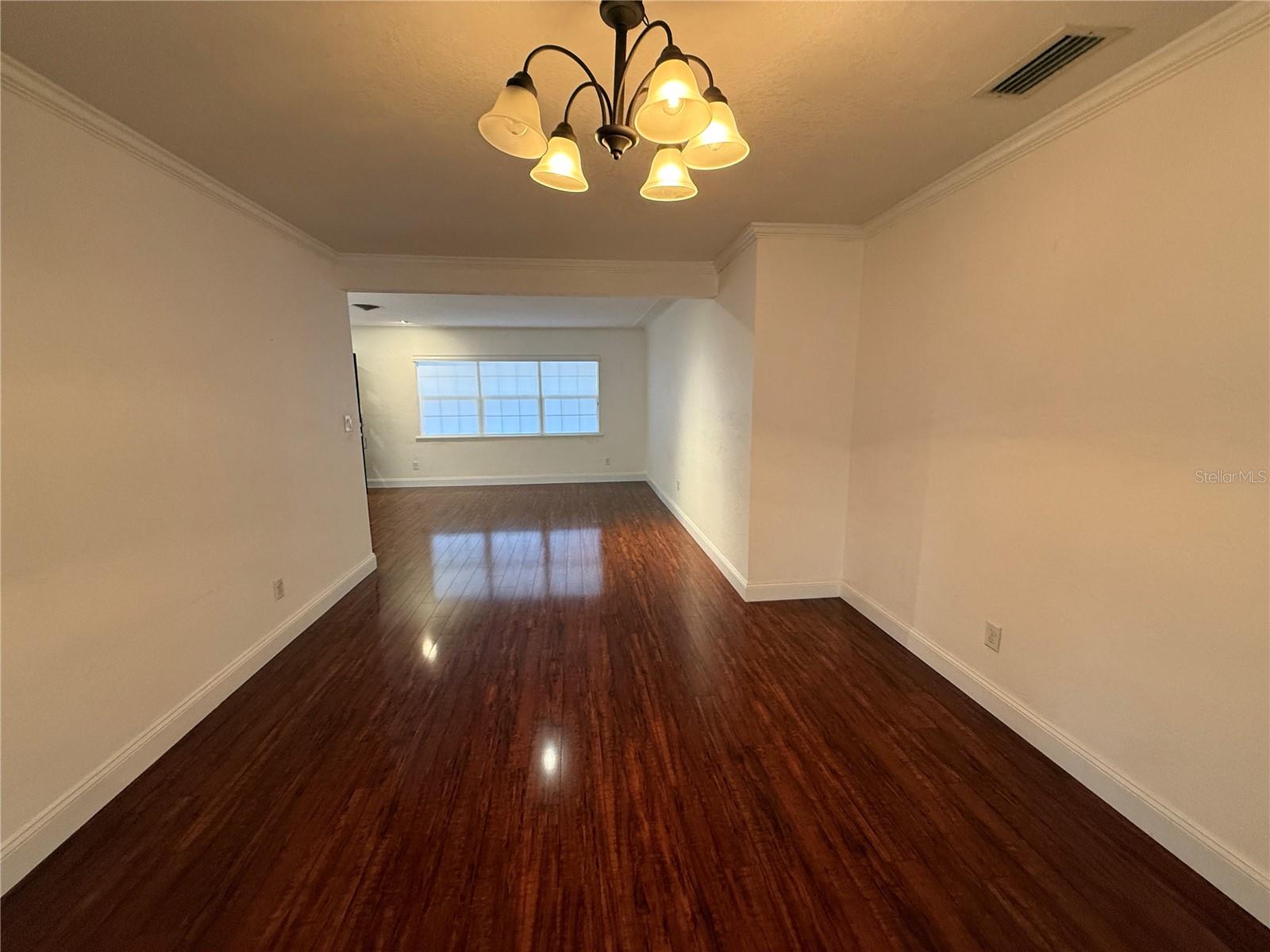 Image 6 of 25 For 1048 40th Avenue Ne