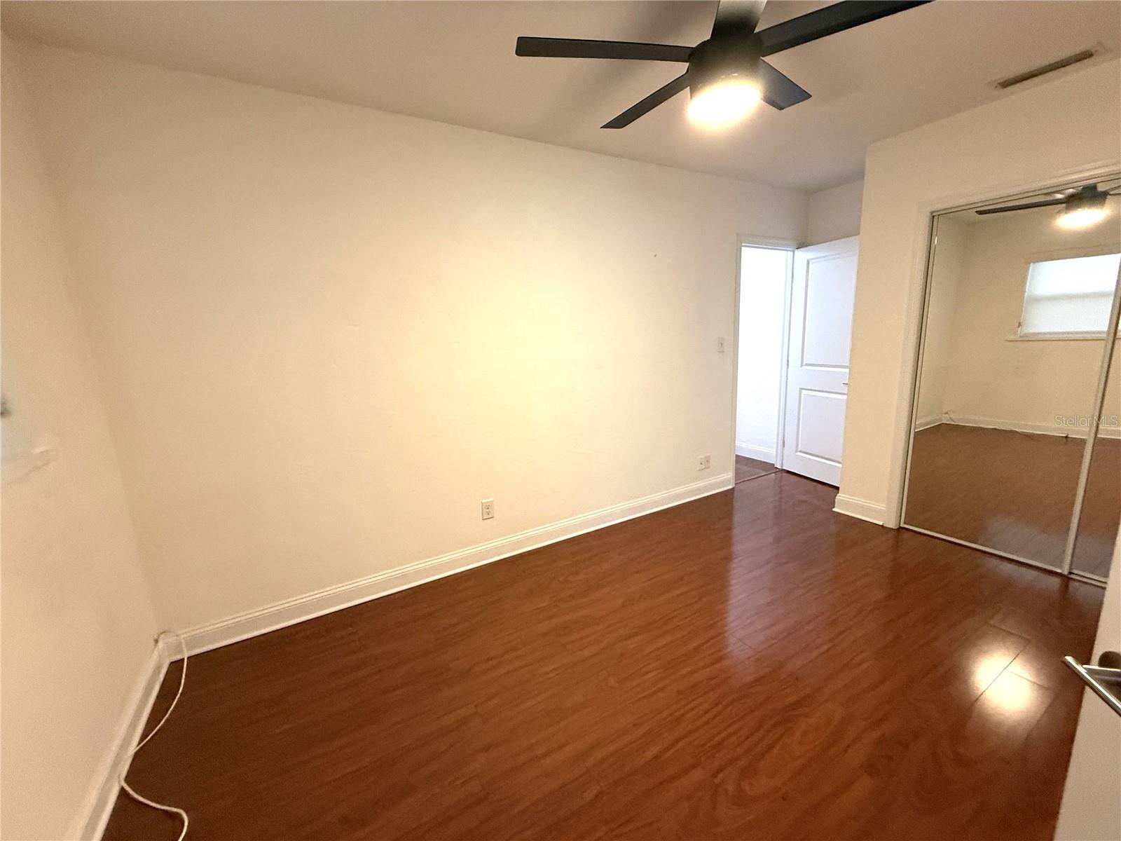 Image 7 of 25 For 1048 40th Avenue Ne