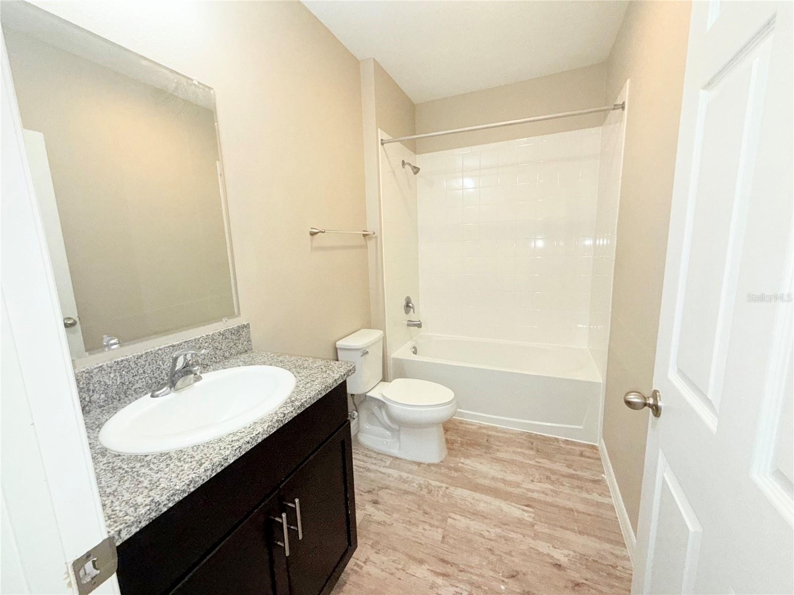 Image 13 of 40 For 13118 Zolo Springs Circle