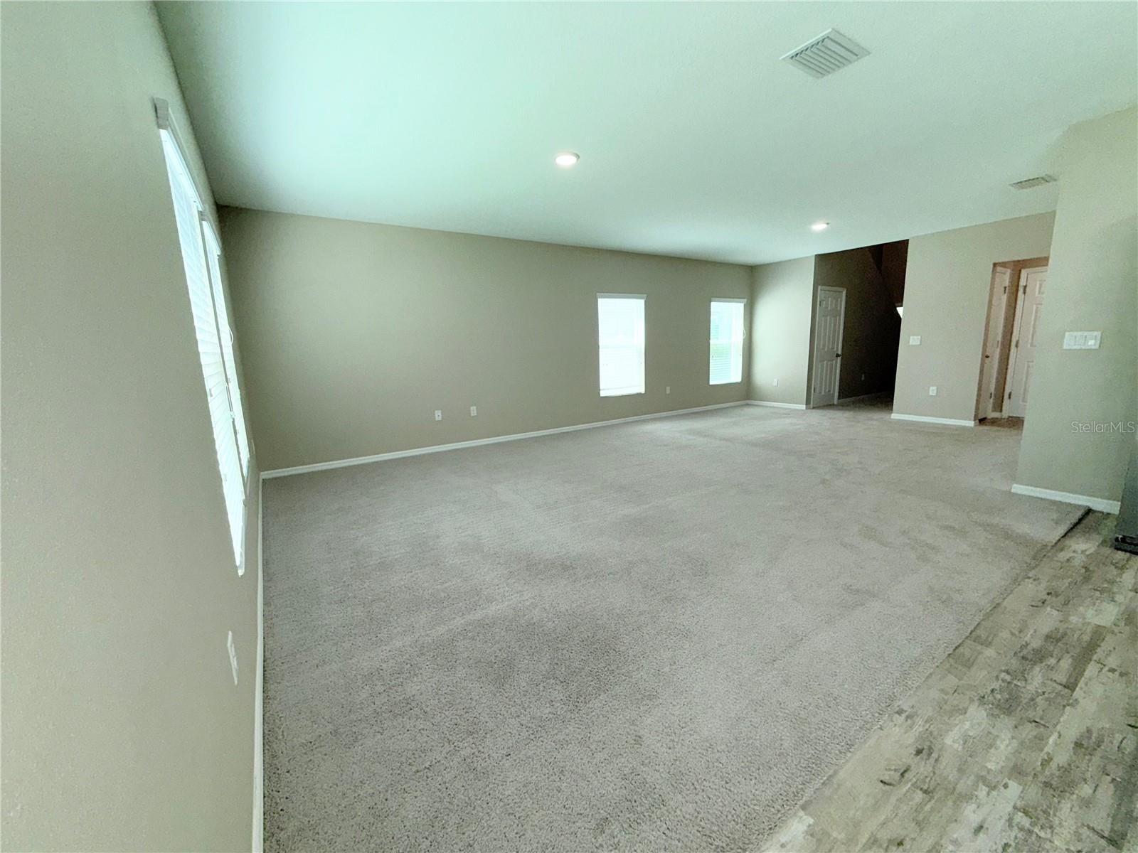 Image 7 of 40 For 13118 Zolo Springs Circle