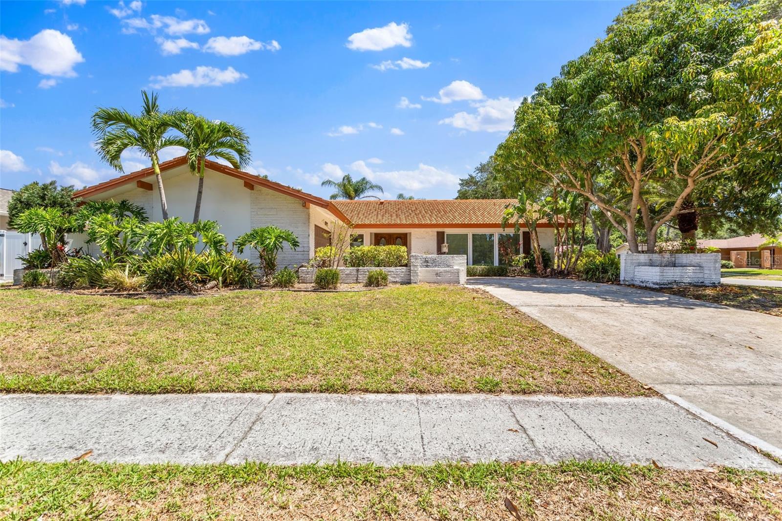 Details for 2872 Long View Drive, CLEARWATER, FL 33761