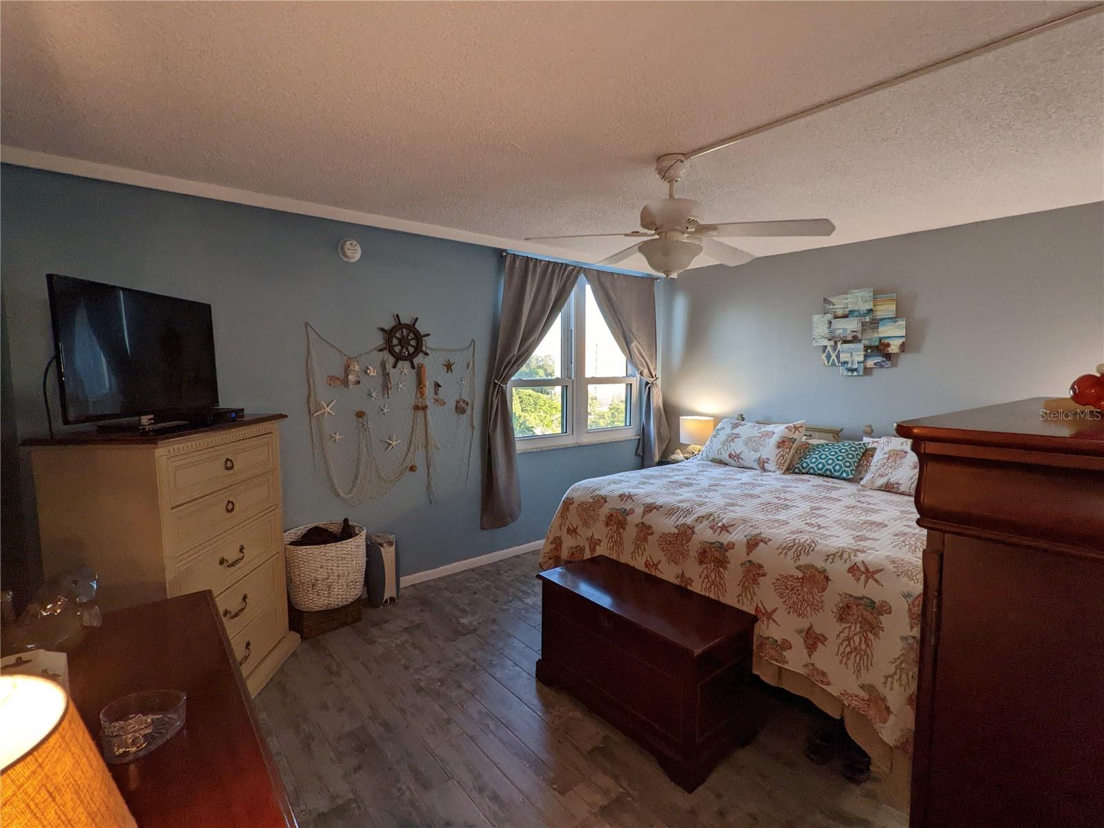 Image 13 of 23 For 2616 Cove Cay Drive 703