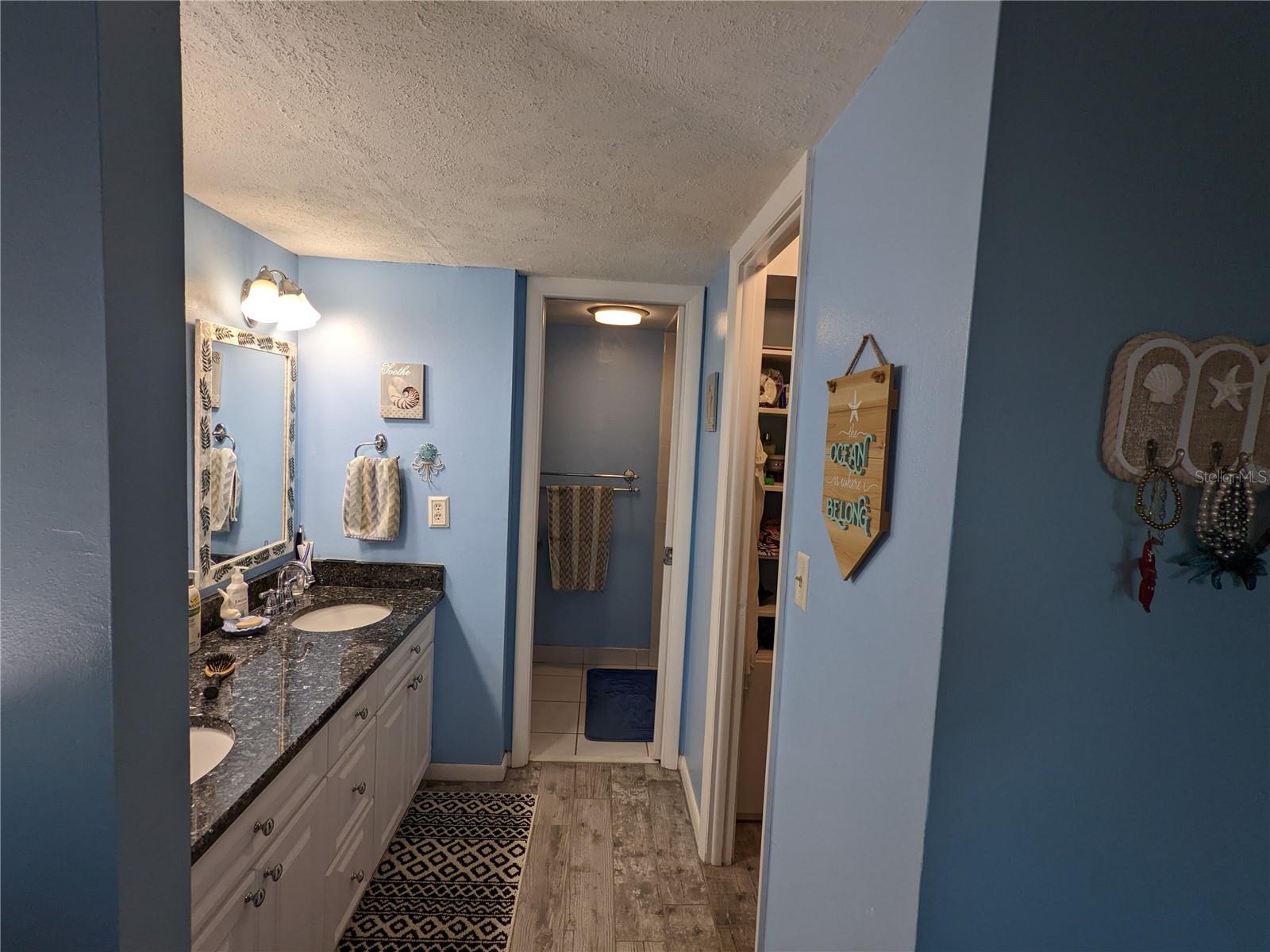 Image 17 of 23 For 2616 Cove Cay Drive 703