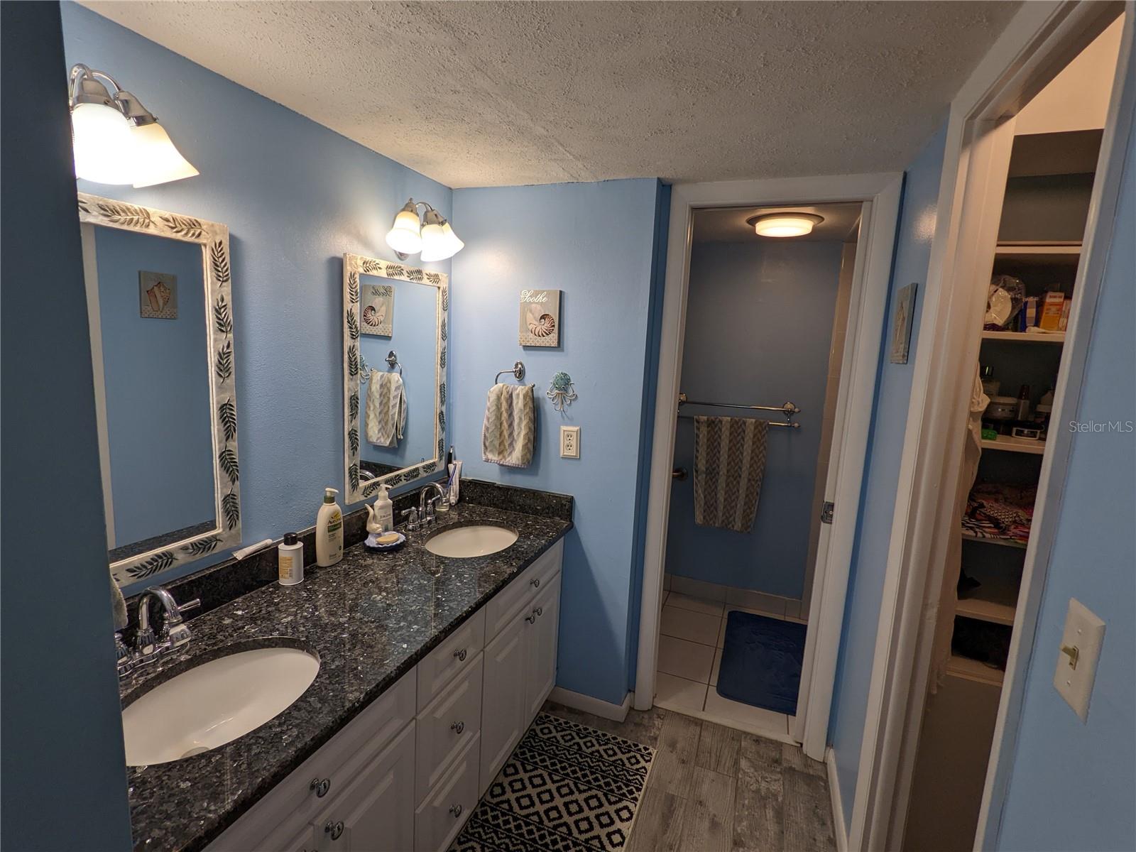Image 18 of 23 For 2616 Cove Cay Drive 703