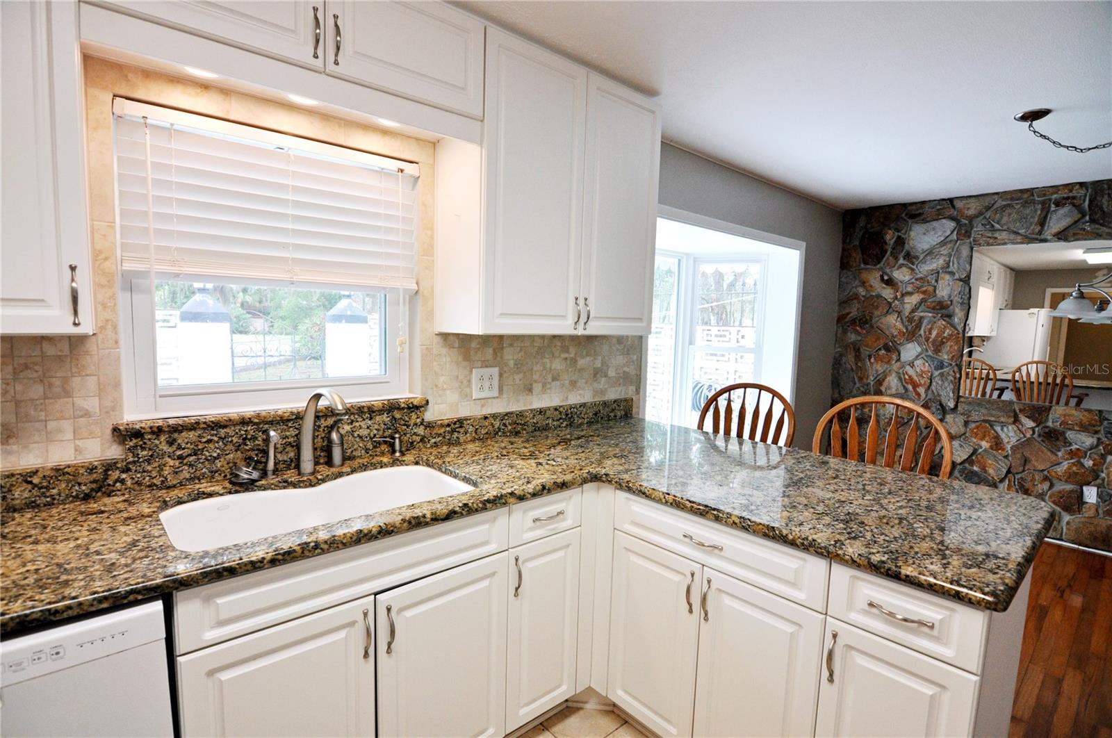 Listing photo id 10 for 38819 Otis Allen Road