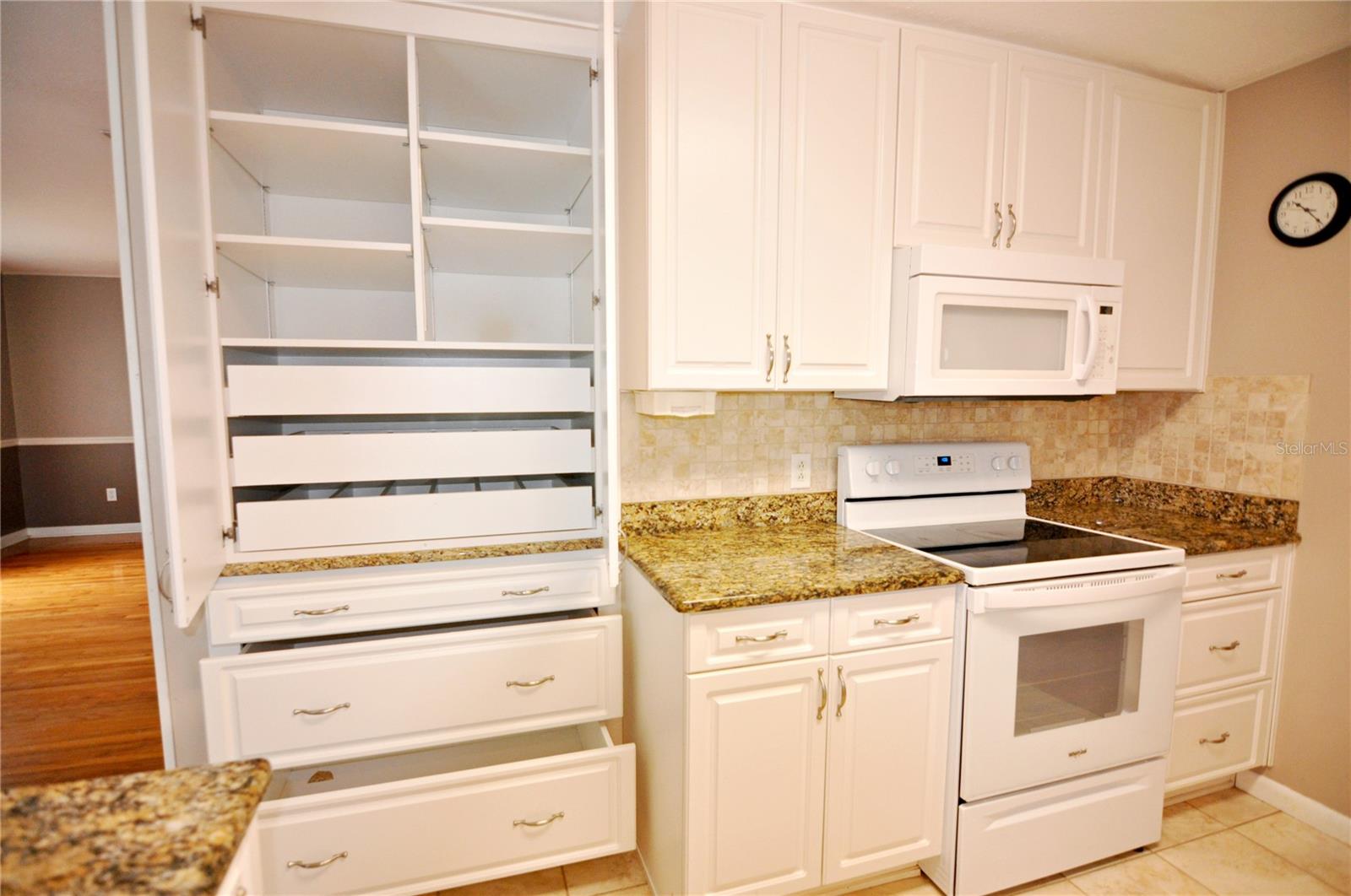 Listing photo id 14 for 38819 Otis Allen Road