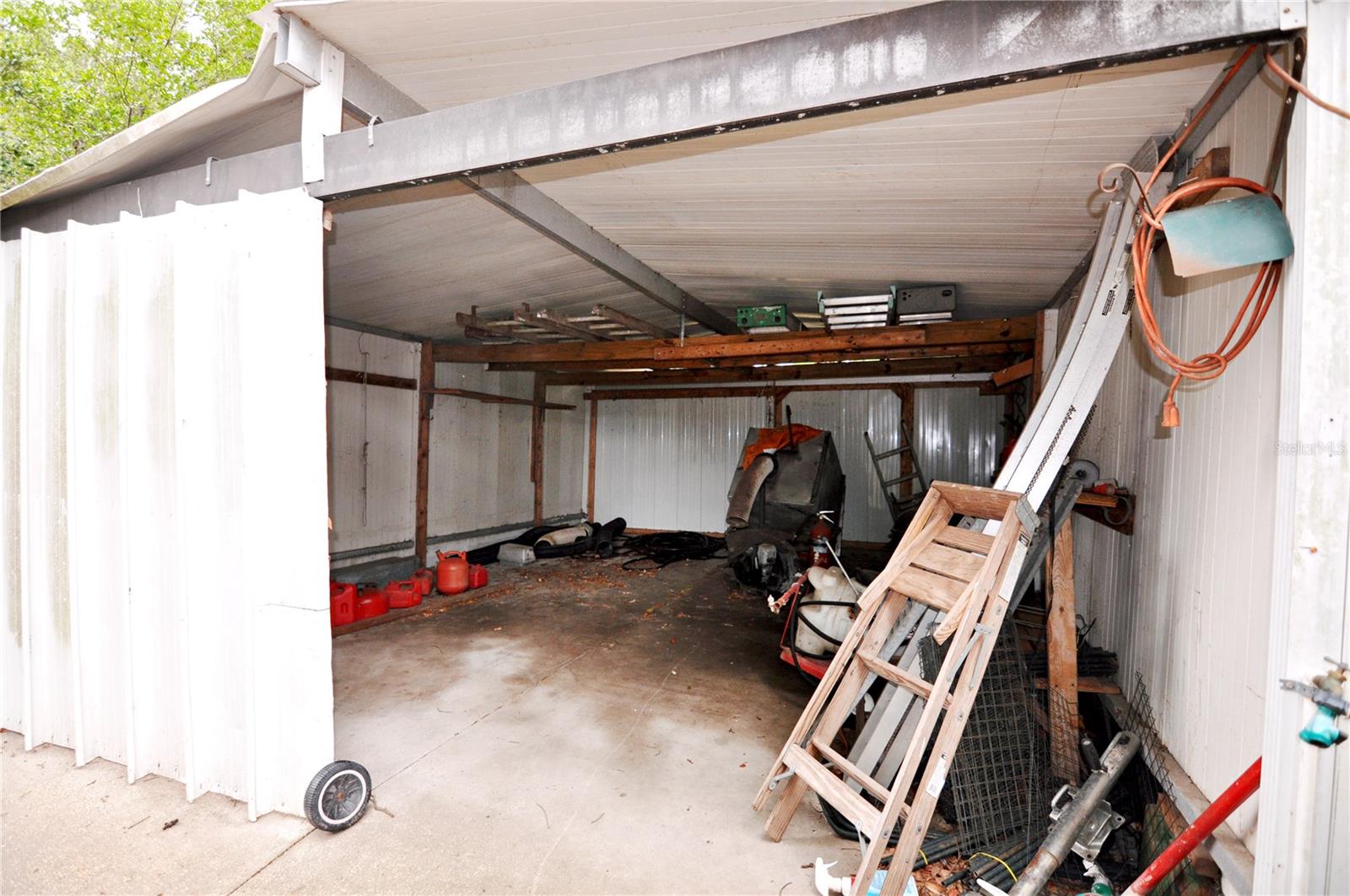 Listing photo id 40 for 38819 Otis Allen Road