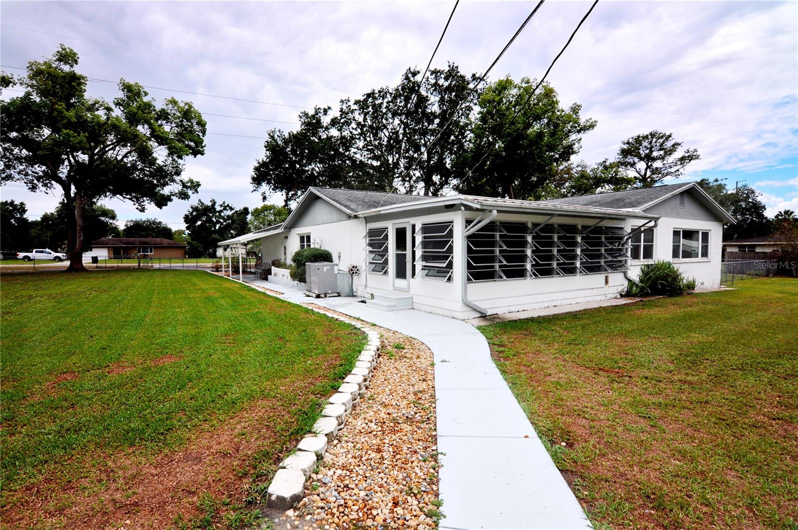 Listing photo id 3 for 38819 Otis Allen Road