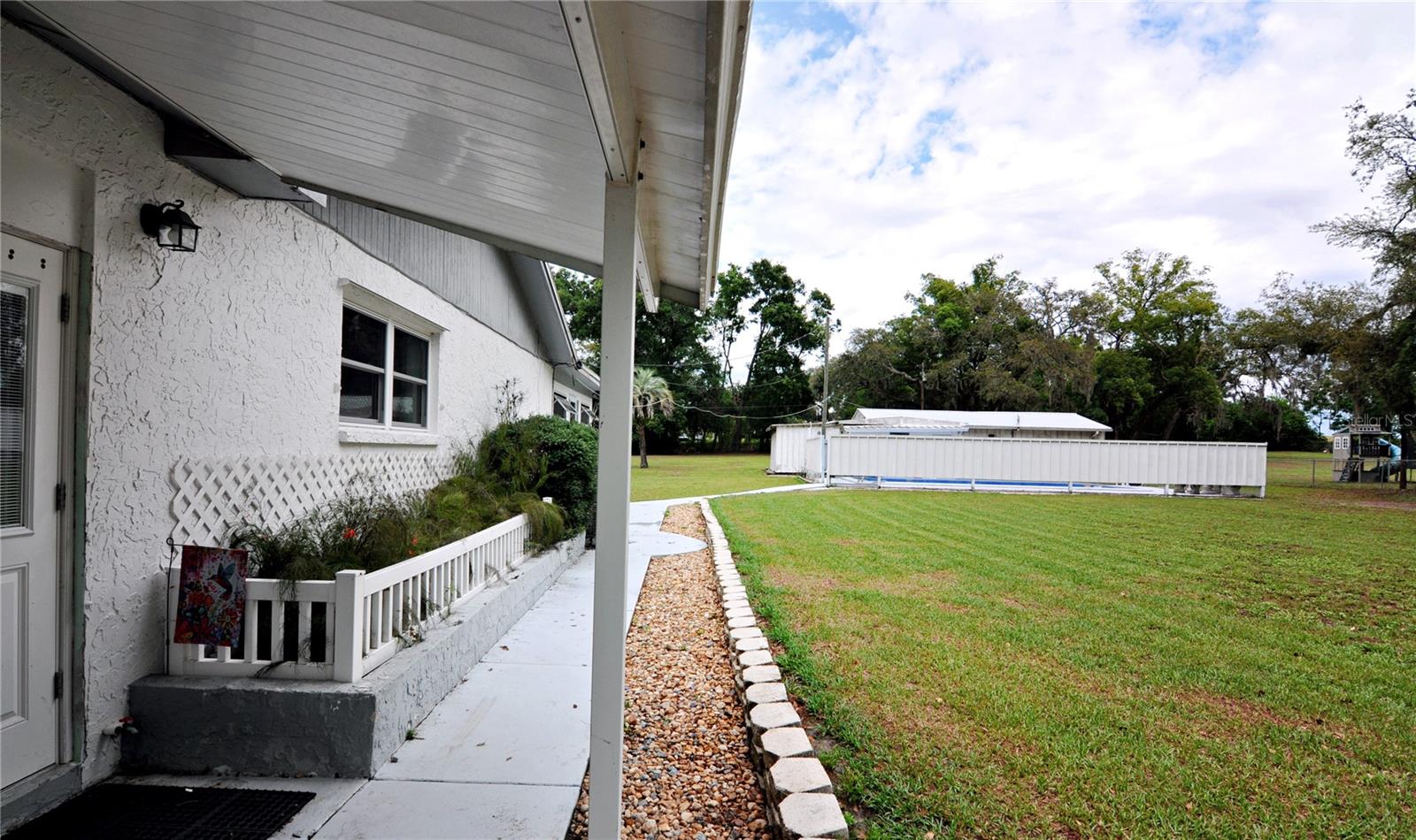 Listing photo id 57 for 38819 Otis Allen Road
