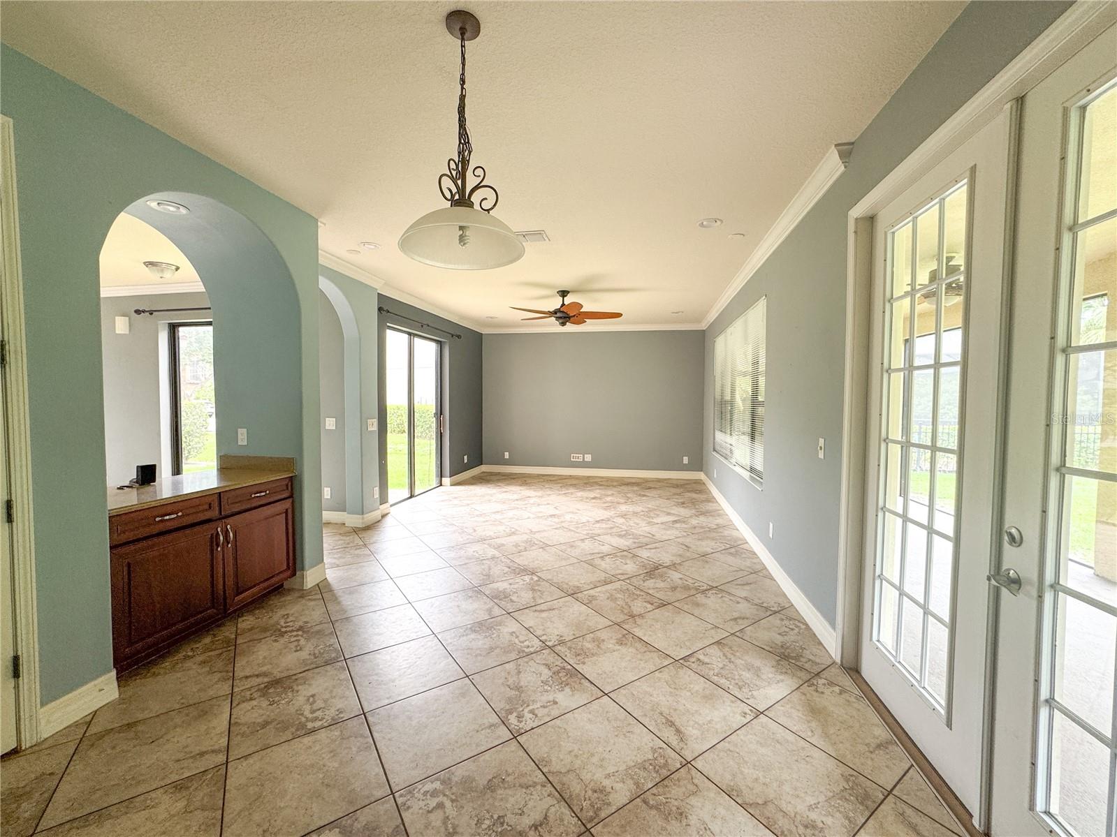 Image 9 of 23 For 20318 Chestnut Grove Drive