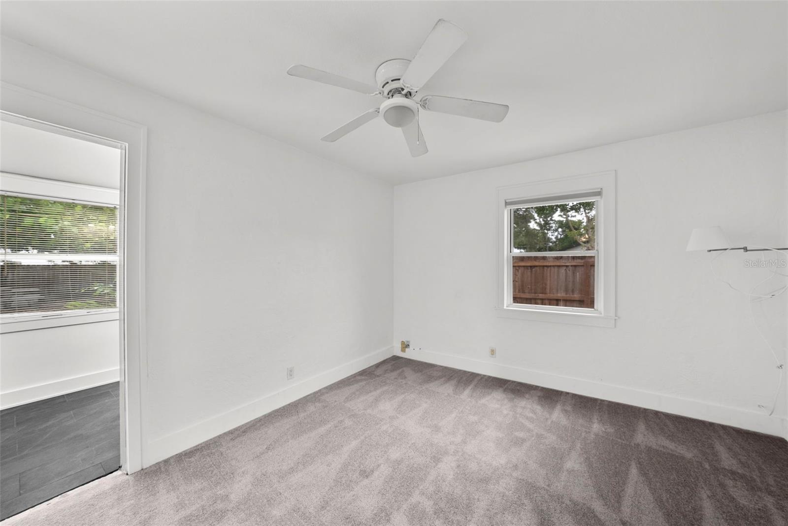 Image 19 of 39 For 549 39th Avenue Ne