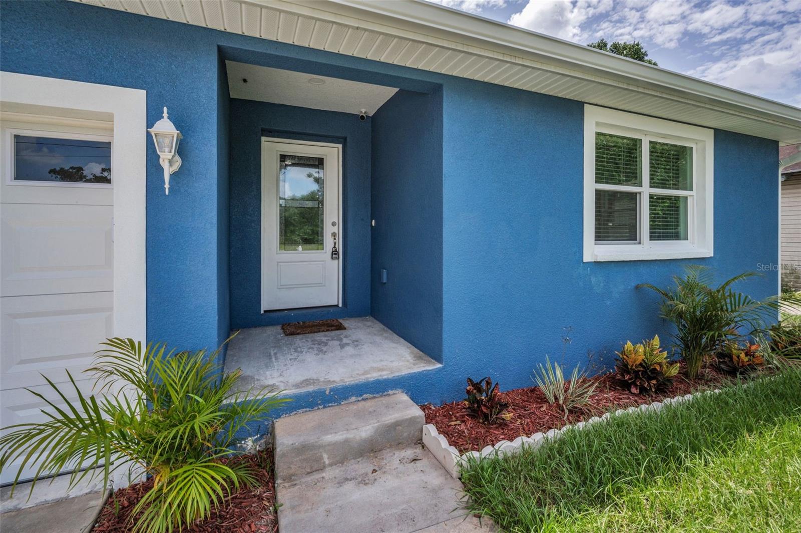 Listing photo id 0 for 2307 47th Street
