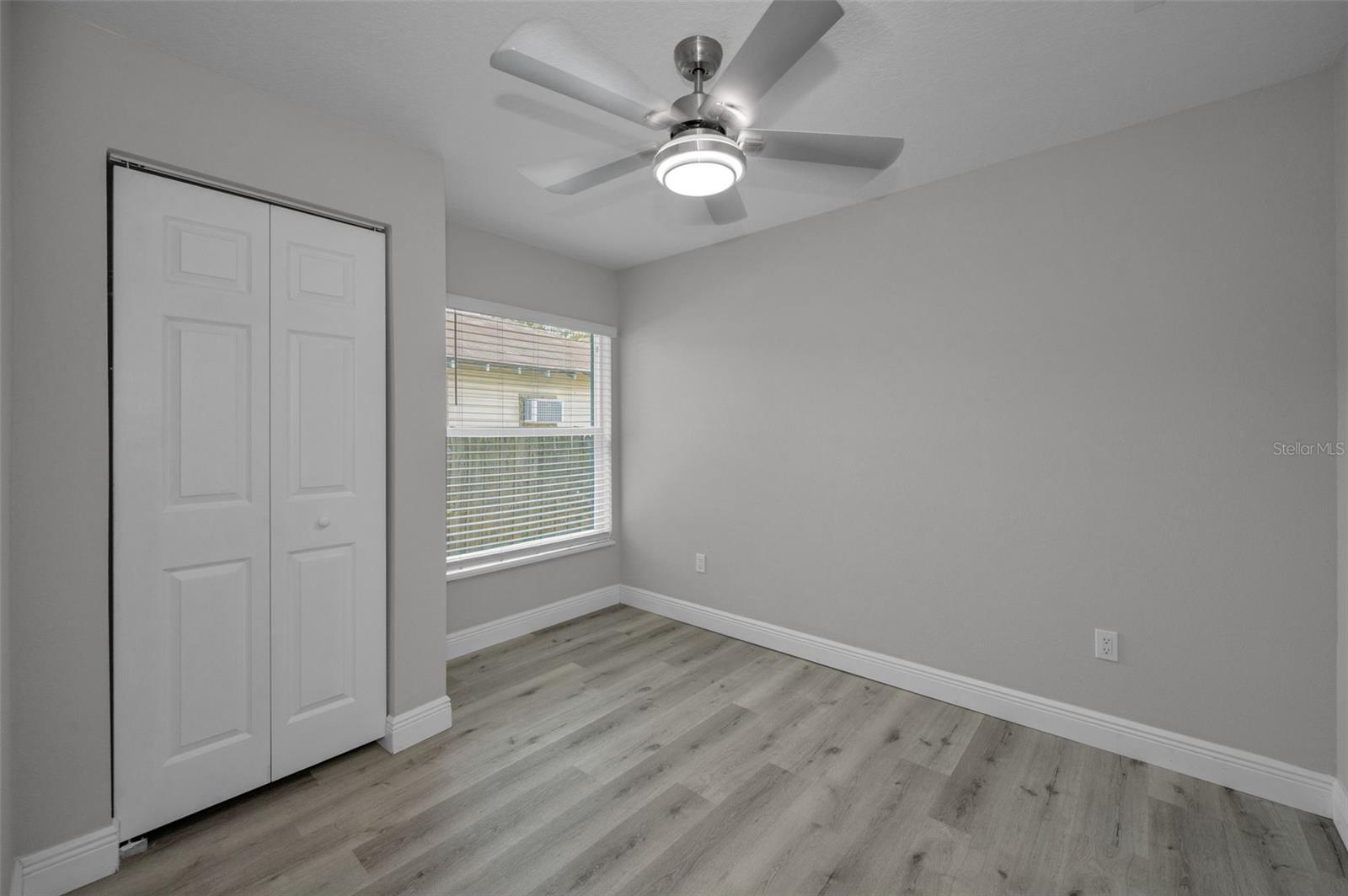 Listing photo id 22 for 2307 47th Street