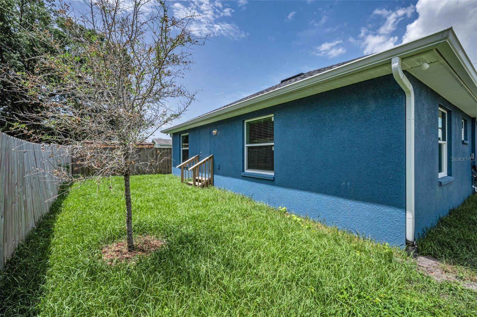 Listing photo id 29 for 2307 47th Street