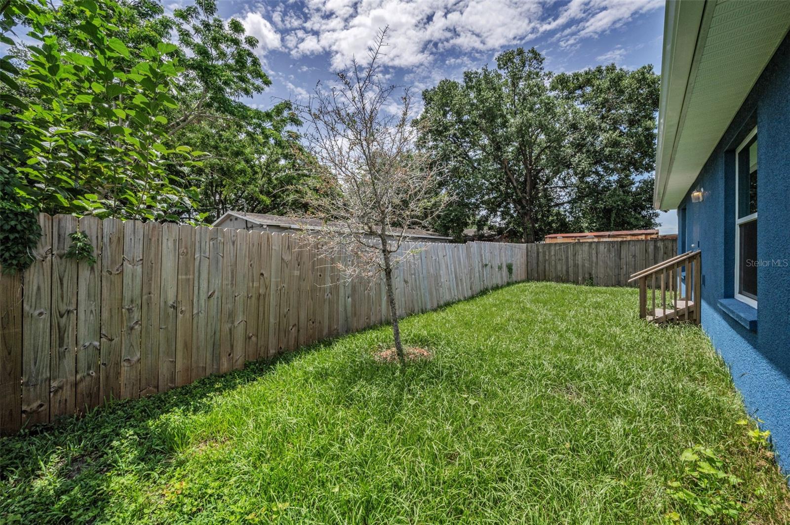 Listing photo id 30 for 2307 47th Street