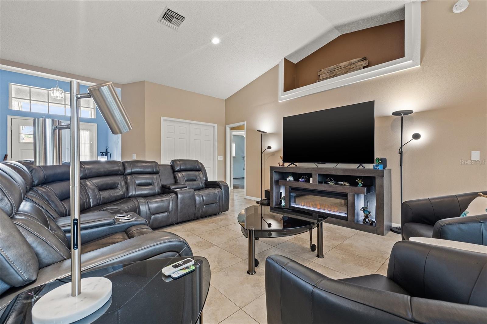 Image 16 of 42 For 8441 Danbury Lane