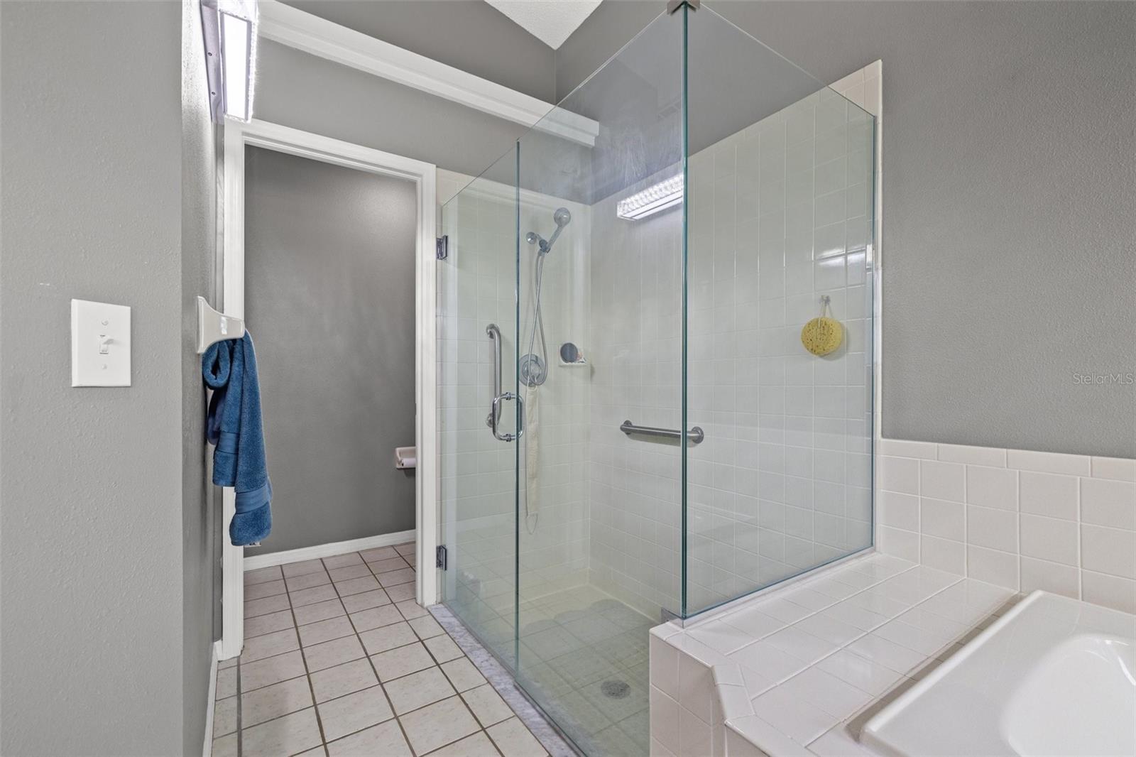 Image 22 of 42 For 8441 Danbury Lane