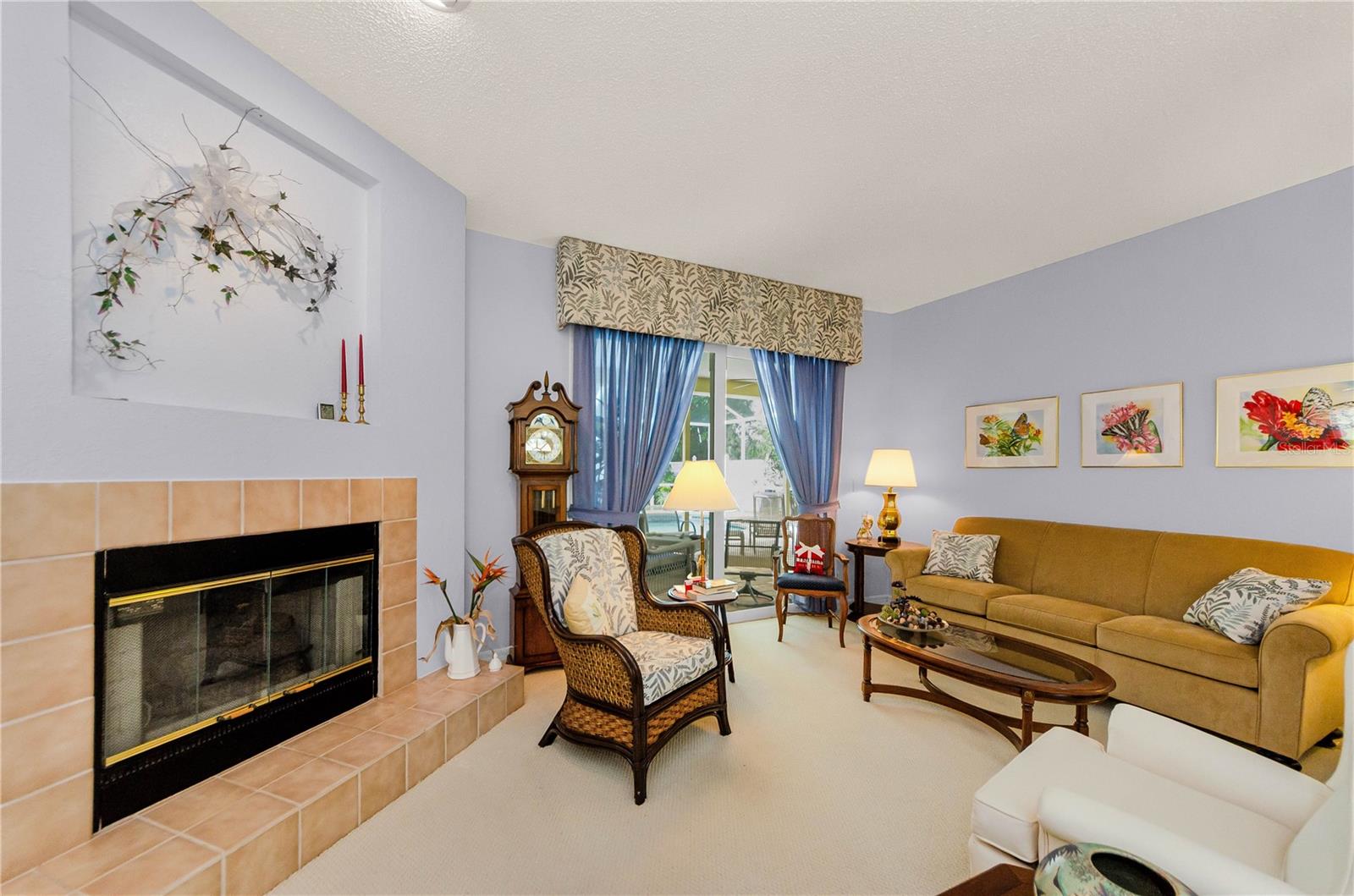 Image 22 of 58 For 1051 Glynwood Pl