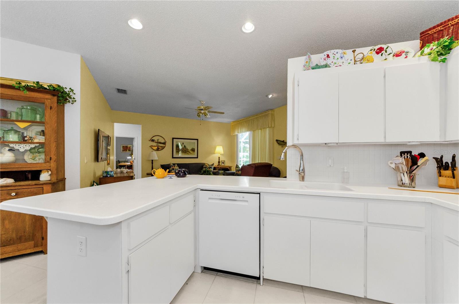 Image 24 of 58 For 1051 Glynwood Pl