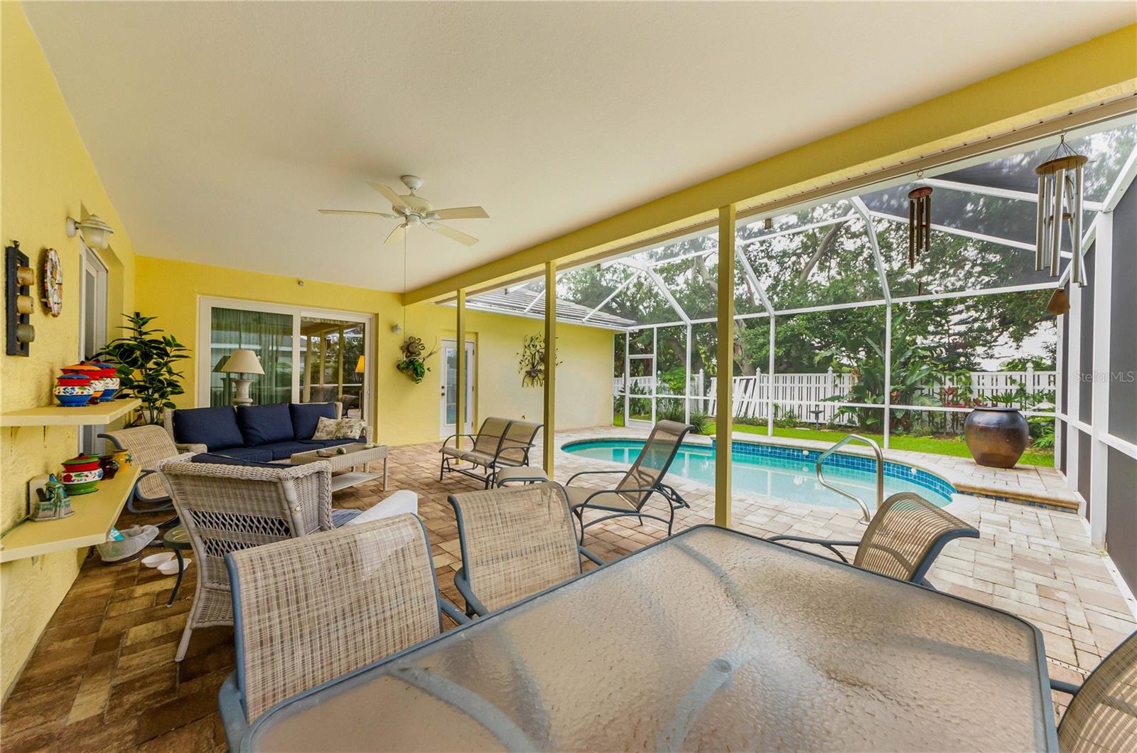 Image 42 of 58 For 1051 Glynwood Pl