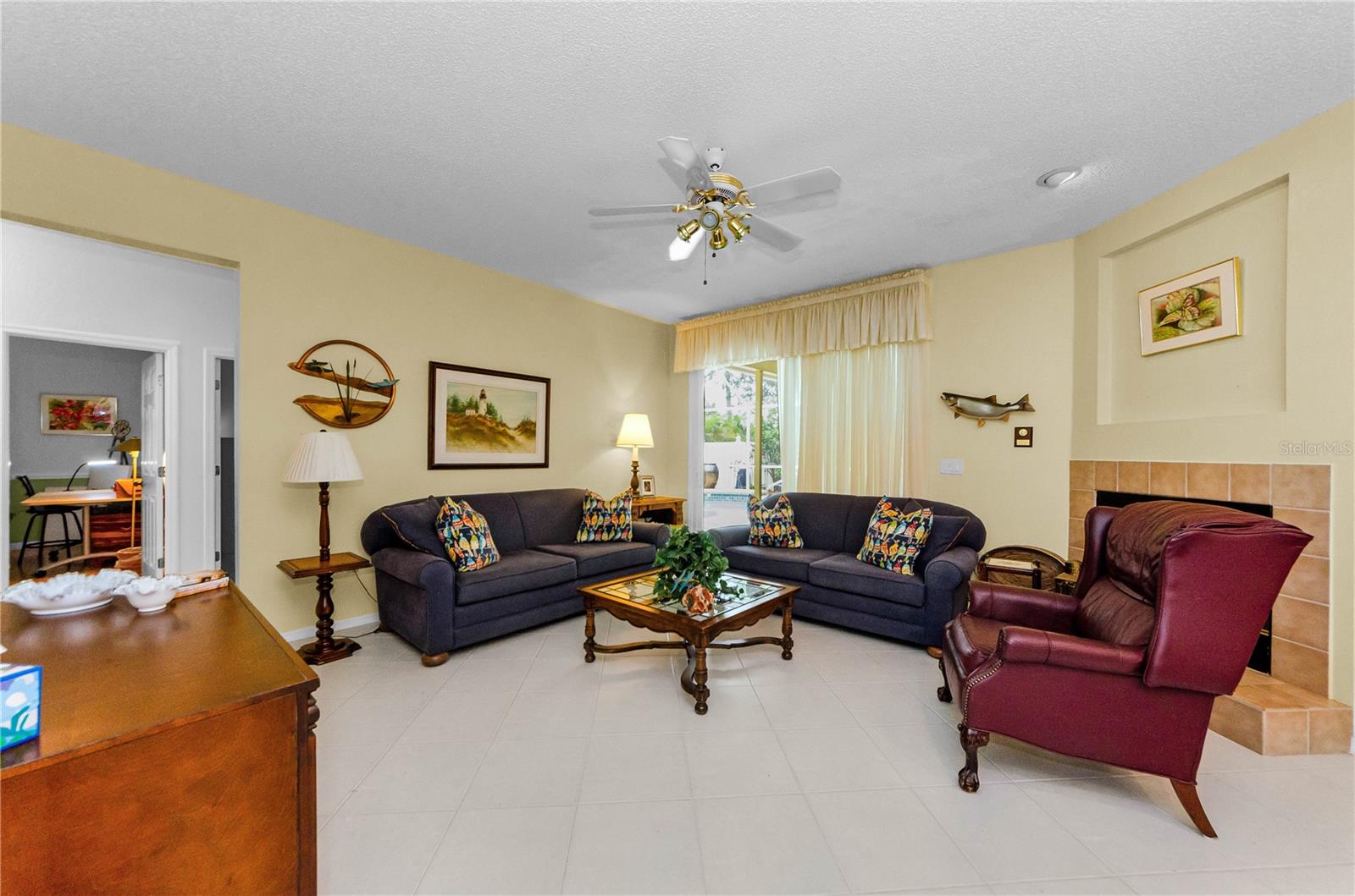 Image 9 of 58 For 1051 Glynwood Pl
