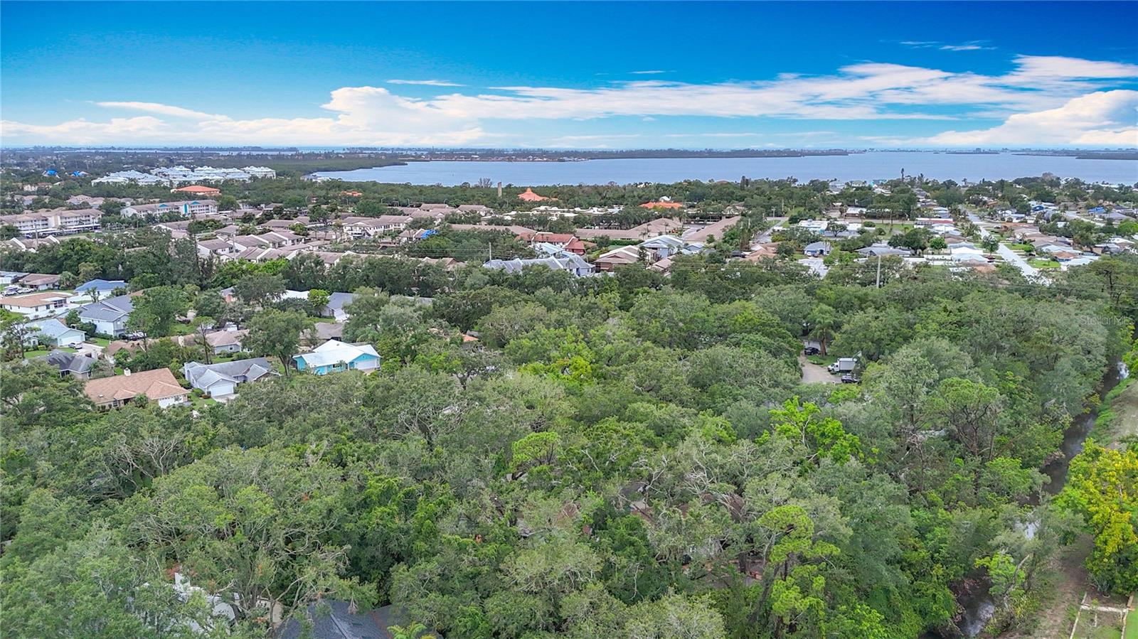 Image 26 of 27 For 6901 Arbor Oaks Court