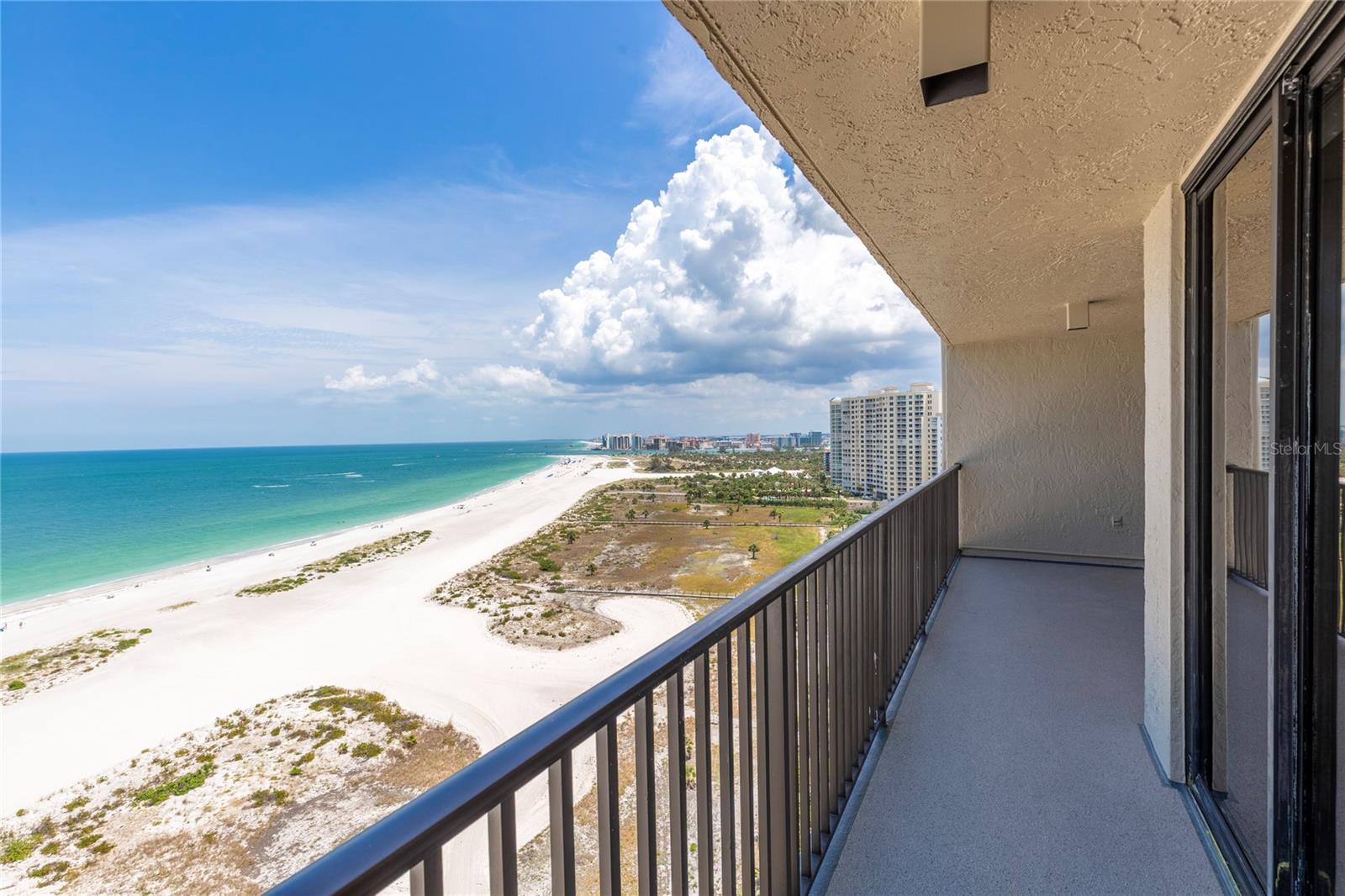 Image 12 of 34 For 1290 Gulf Boulevard 1807