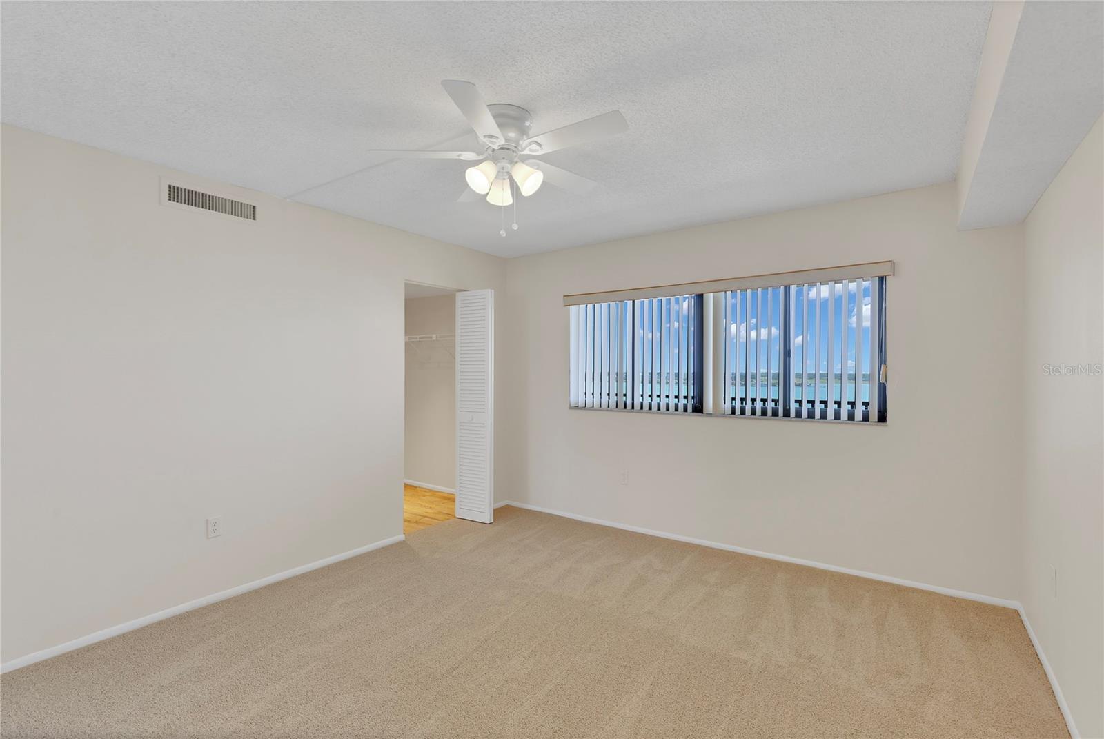 Image 18 of 34 For 1290 Gulf Boulevard 1807