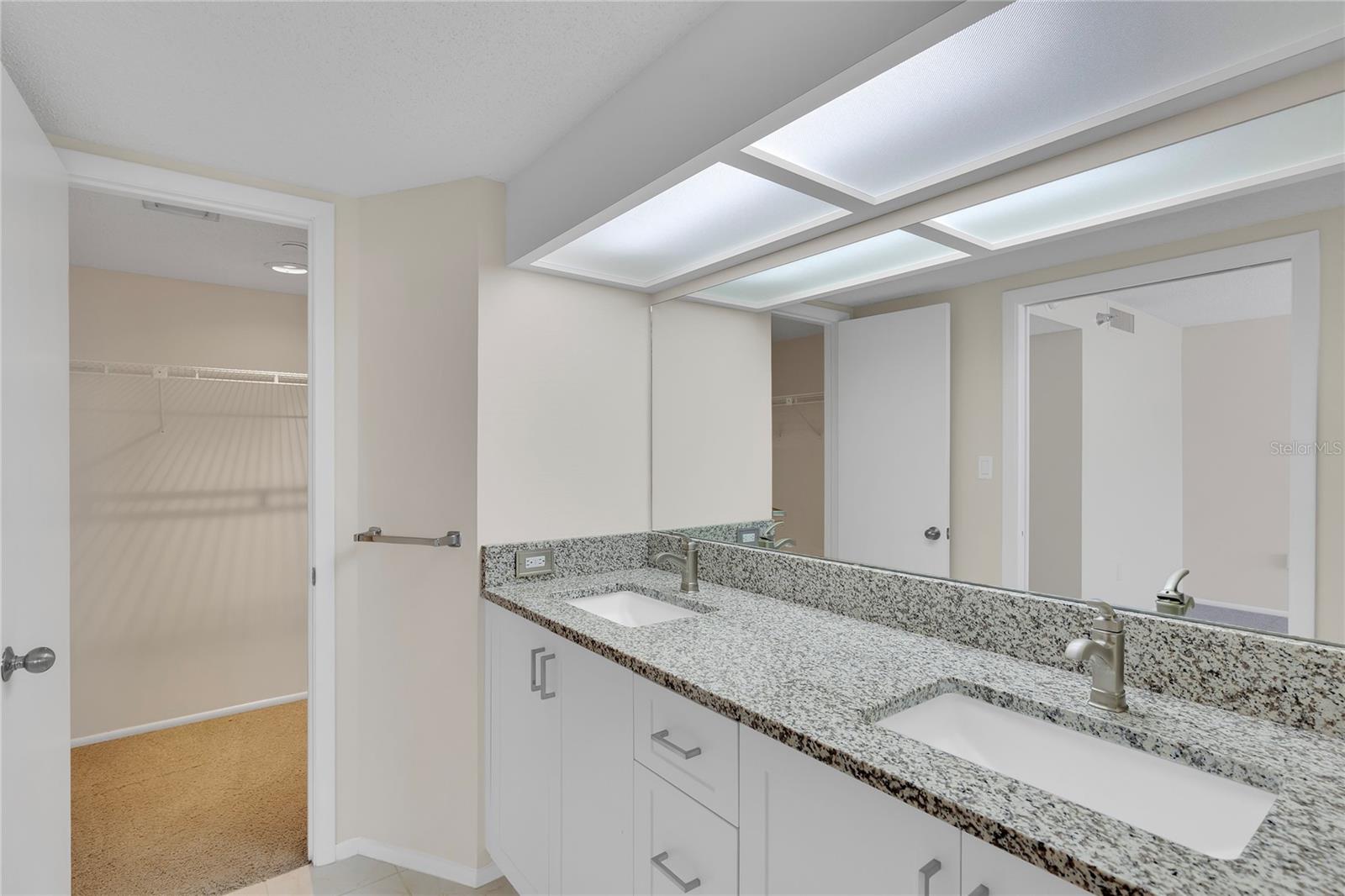 Image 25 of 34 For 1290 Gulf Boulevard 1807