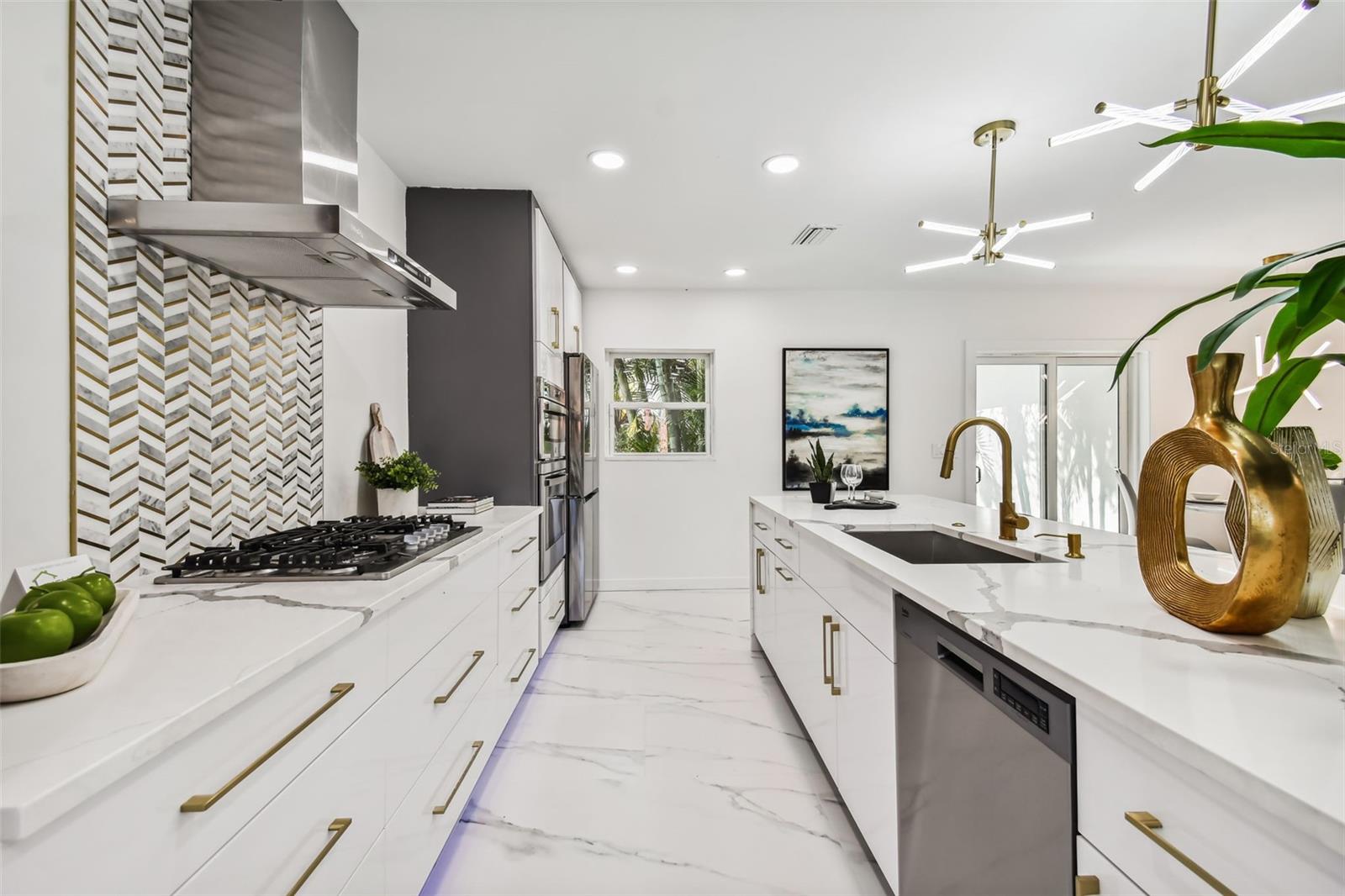 Image 24 of 46 For 110 28th Avenue N A