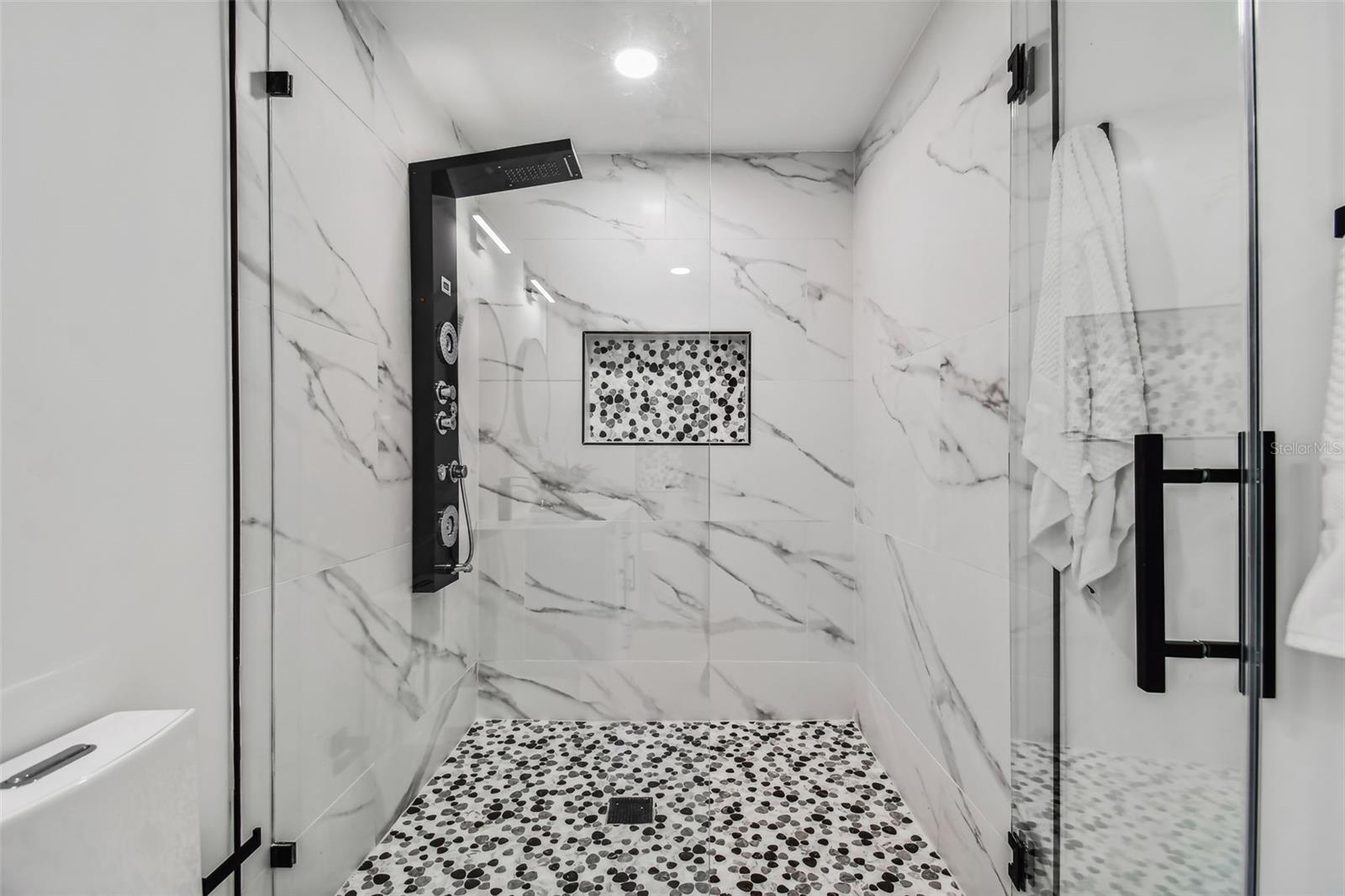 Image 39 of 46 For 110 28th Avenue N A