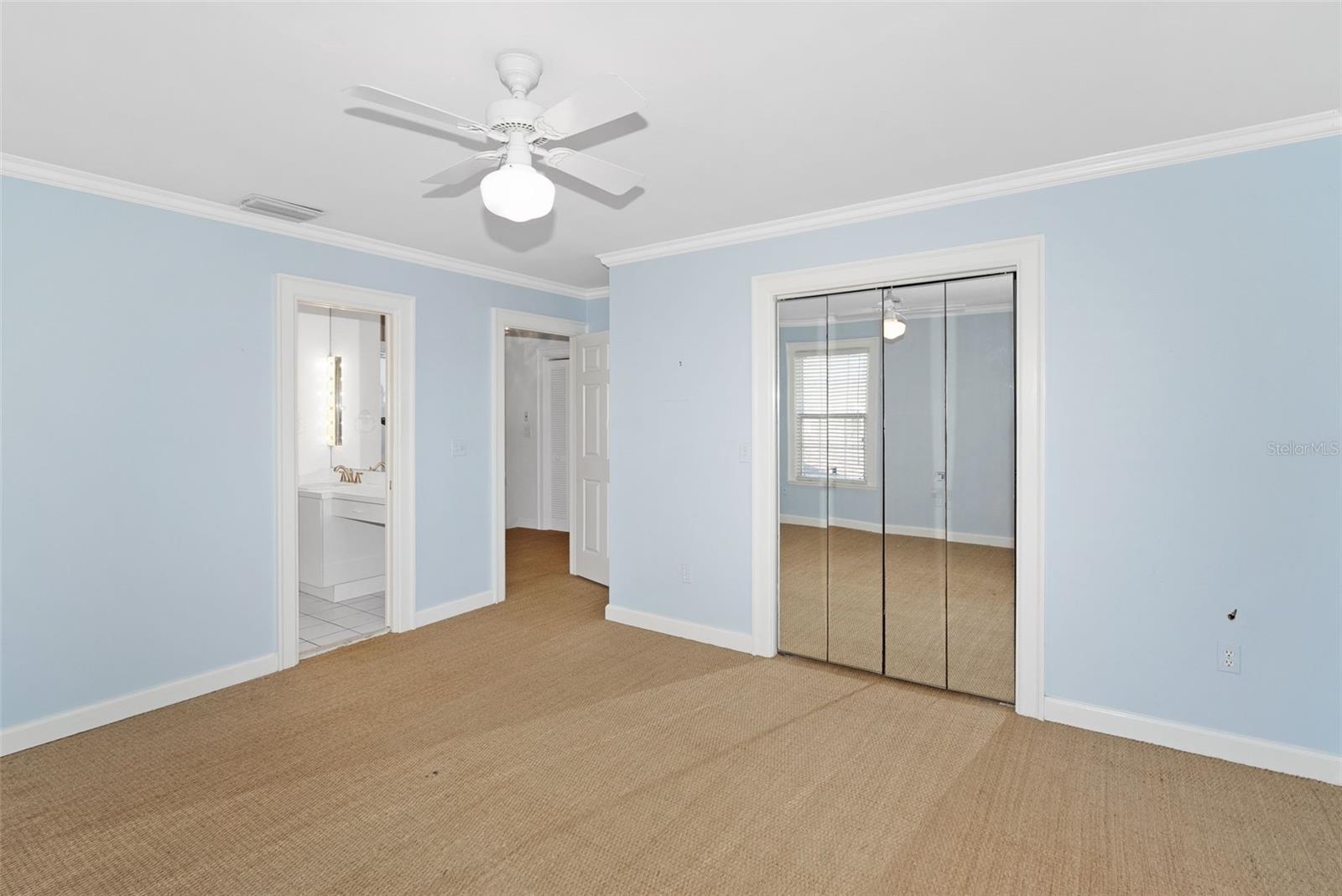 Image 40 of 60 For 15612 Howell Park Lane