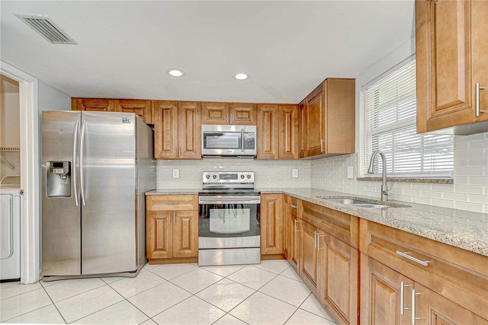 Image 12 of 38 For 6807 Monique Avenue