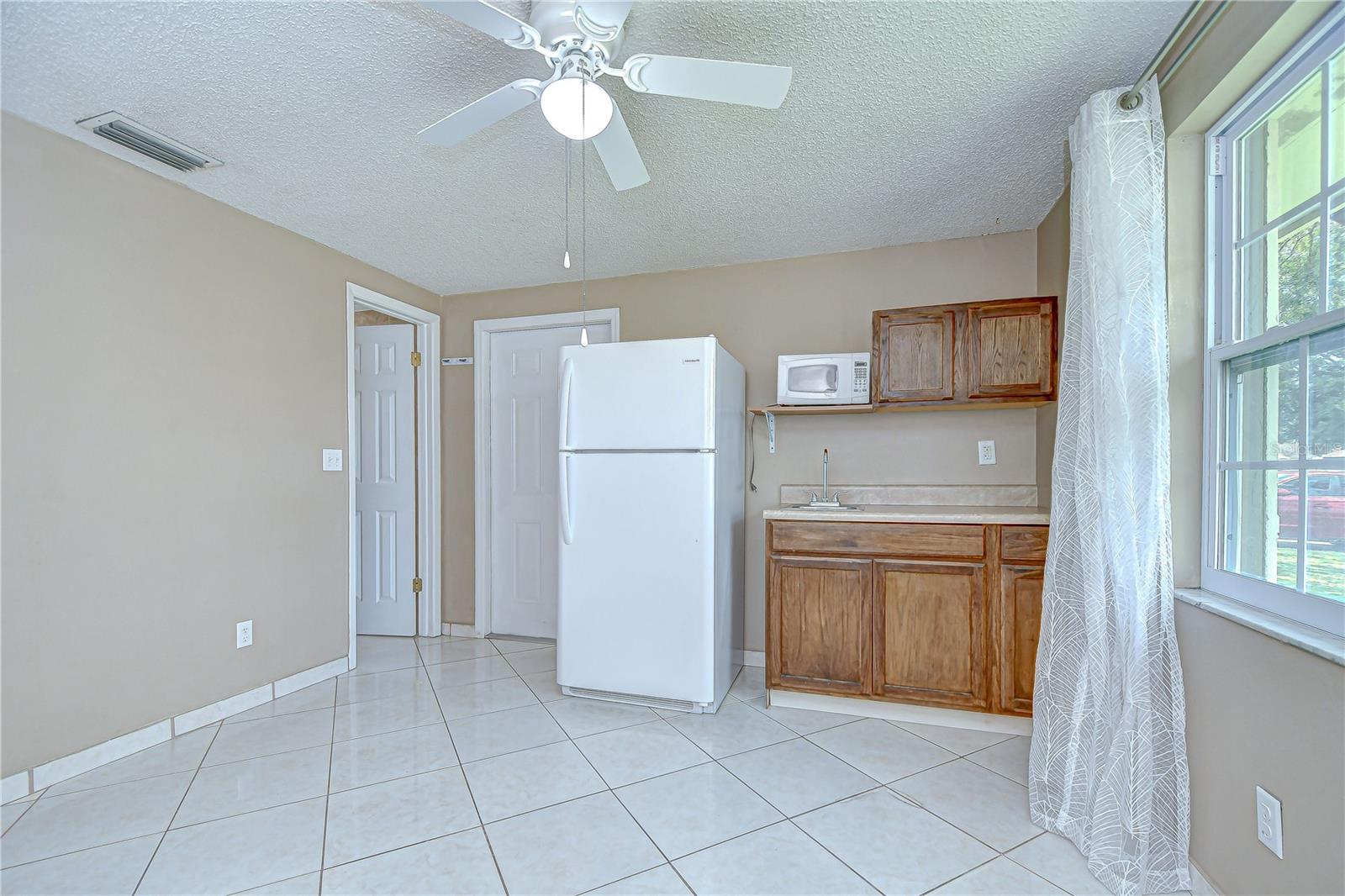 Image 31 of 38 For 6807 Monique Avenue